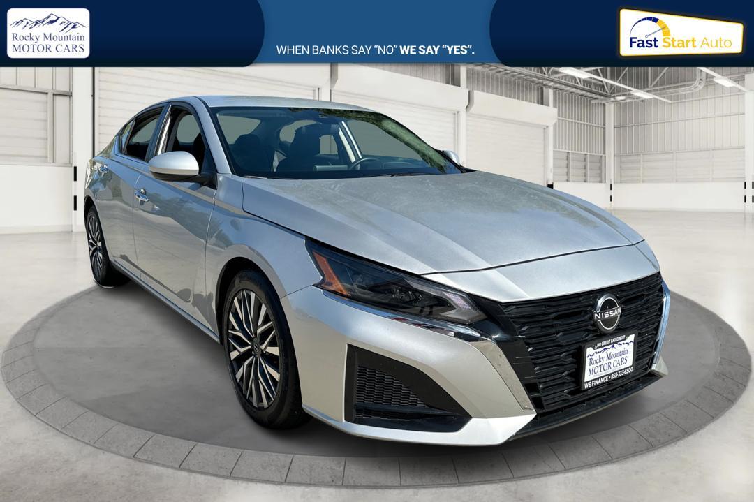 2023 Nissan Altima SV's photo