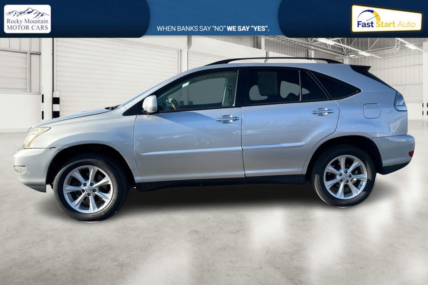 2009 Silver Lexus RX 350 AWD (2T2HK31U09C) with an 3.5L V6 DOHC 24V engine, 5-Speed Automatic Overdrive transmission, located at 767 S State Road, Pleasant Grove, UT, 84062, (801) 785-1058, 40.354839, -111.736687 - Photo#6