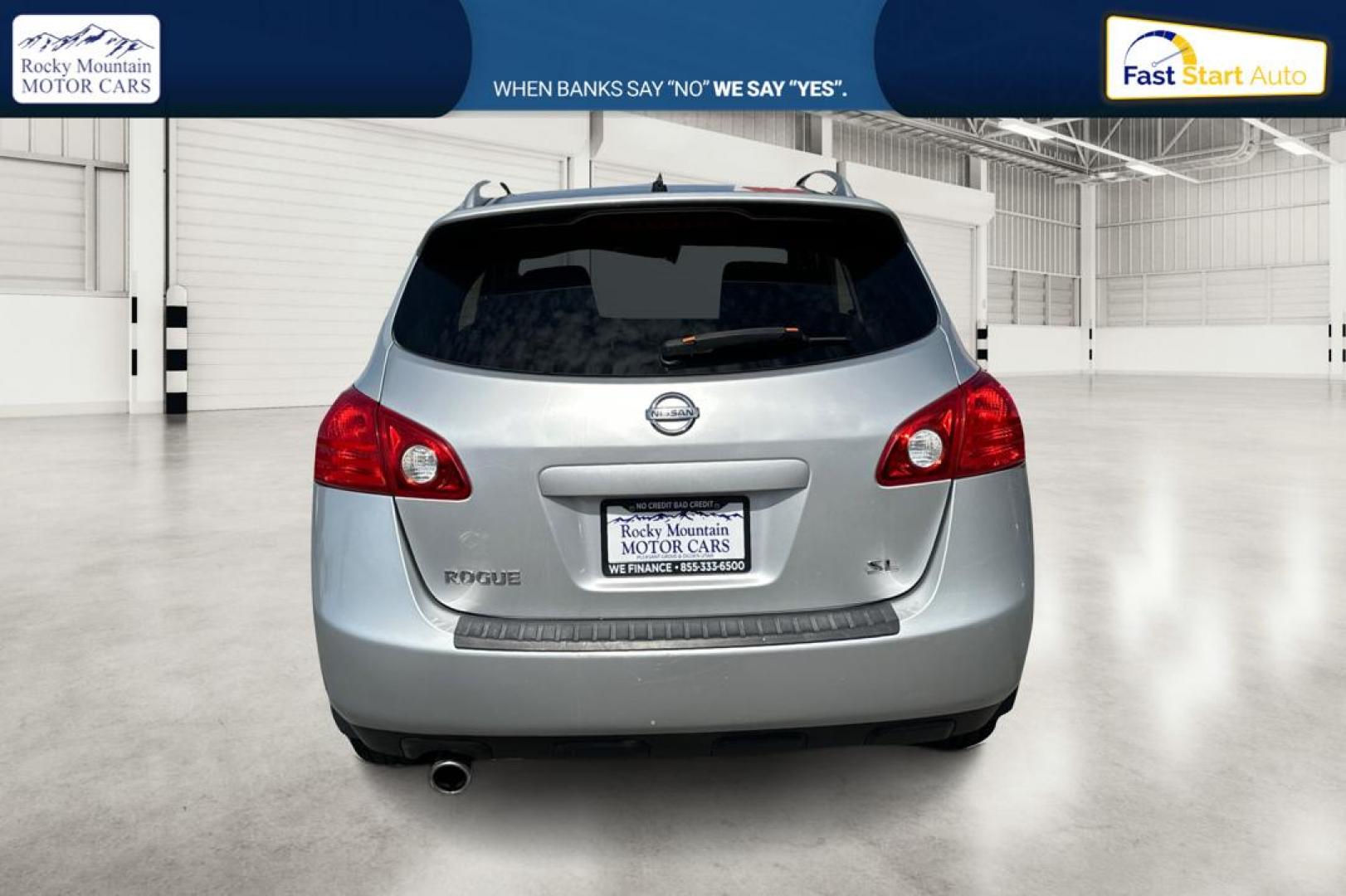 2009 Silver Nissan Rogue S 2WD (JN8AS58T49W) with an 2.5L L4 DOHC 16V engine, CVT transmission, located at 7755 State Street, Midvale, UT, 84047, (801) 753-9063, 40.610329, -111.890656 - Photo#4