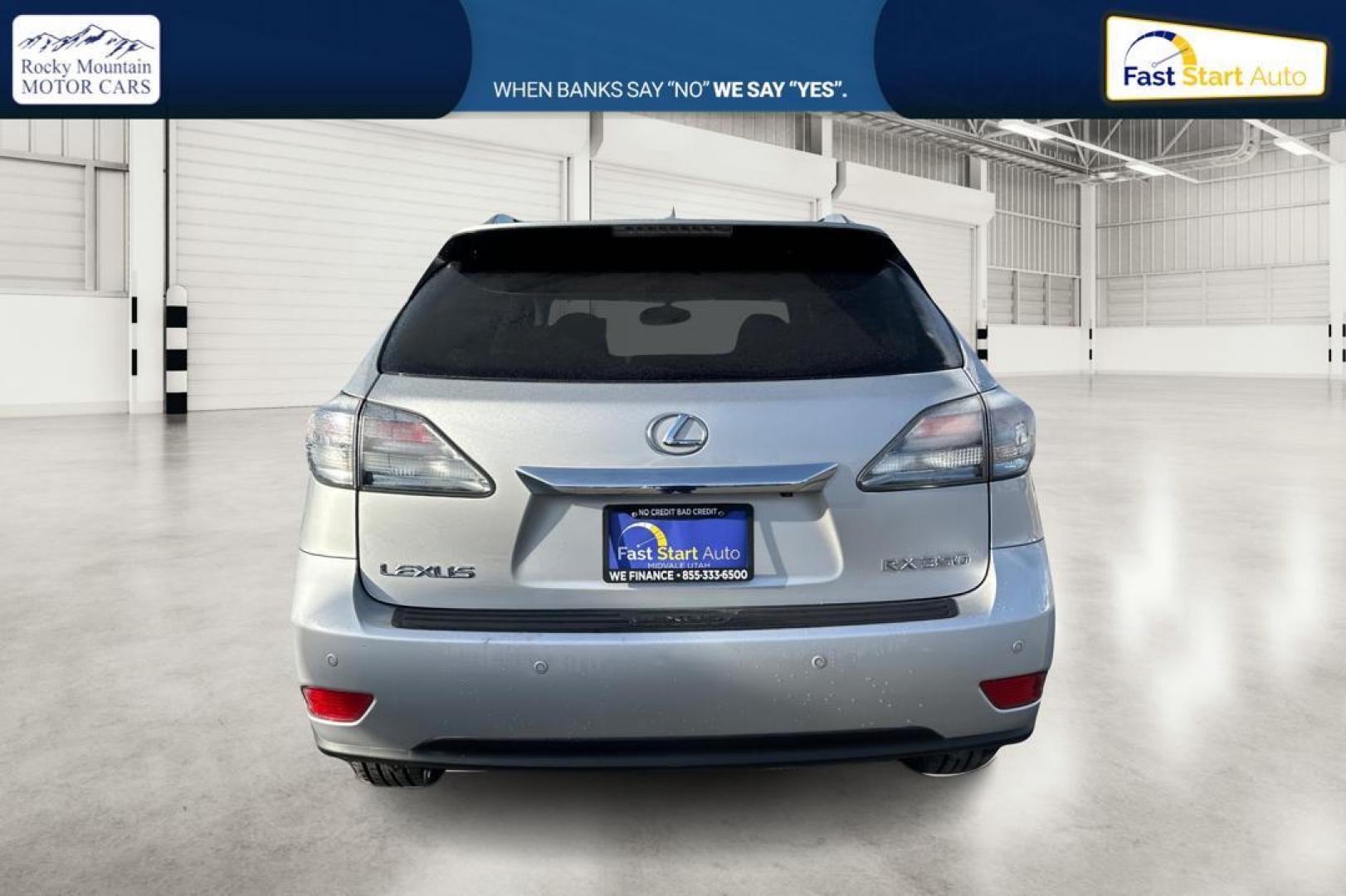 2010 Silver Lexus RX 350 FWD (JTJZK1BA3A2) with an 3.5L V6 DOHC 24V engine, 5-Speed Automatic transmission, located at 7755 State Street, Midvale, UT, 84047, (801) 753-9063, 40.610329, -111.890656 - Photo#4