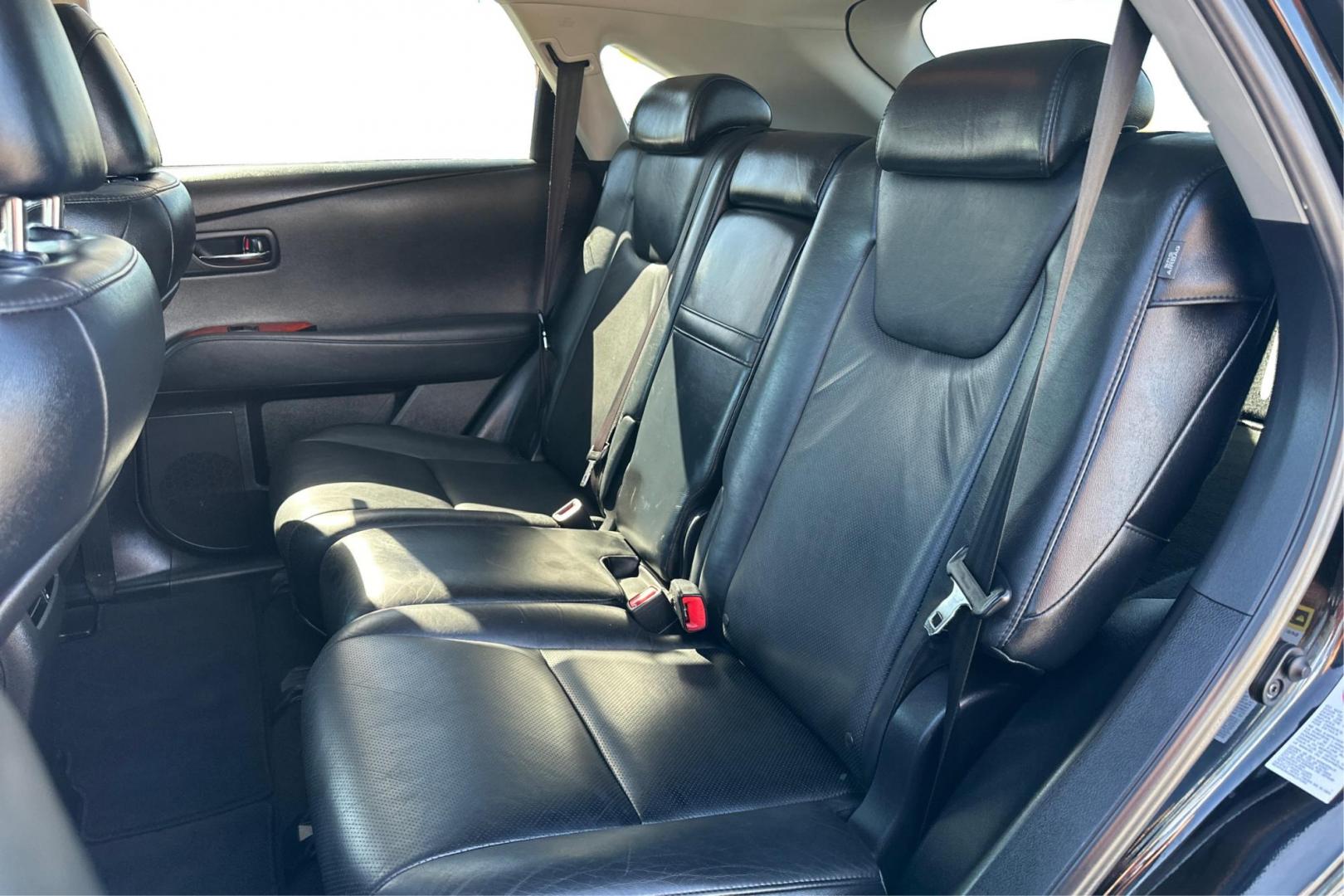 2010 Black Lexus RX 350 FWD (2T2ZK1BA1AC) with an 3.5L V6 DOHC 24V engine, 5-Speed Automatic Overdrive transmission, located at 7755 State Street, Midvale, UT, 84047, (801) 753-9063, 40.610329, -111.890656 - Photo#12