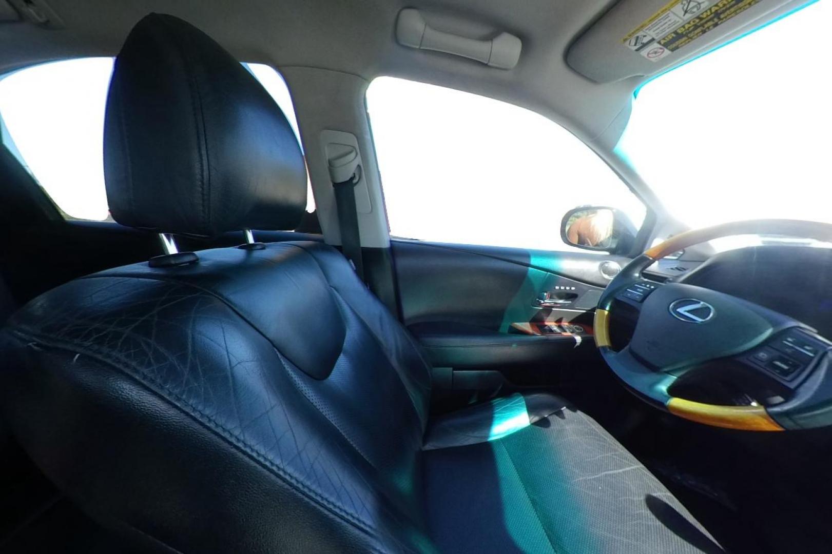 2010 Black Lexus RX 350 FWD (2T2ZK1BA1AC) with an 3.5L V6 DOHC 24V engine, 5-Speed Automatic Overdrive transmission, located at 7755 State Street, Midvale, UT, 84047, (801) 753-9063, 40.610329, -111.890656 - Photo#16