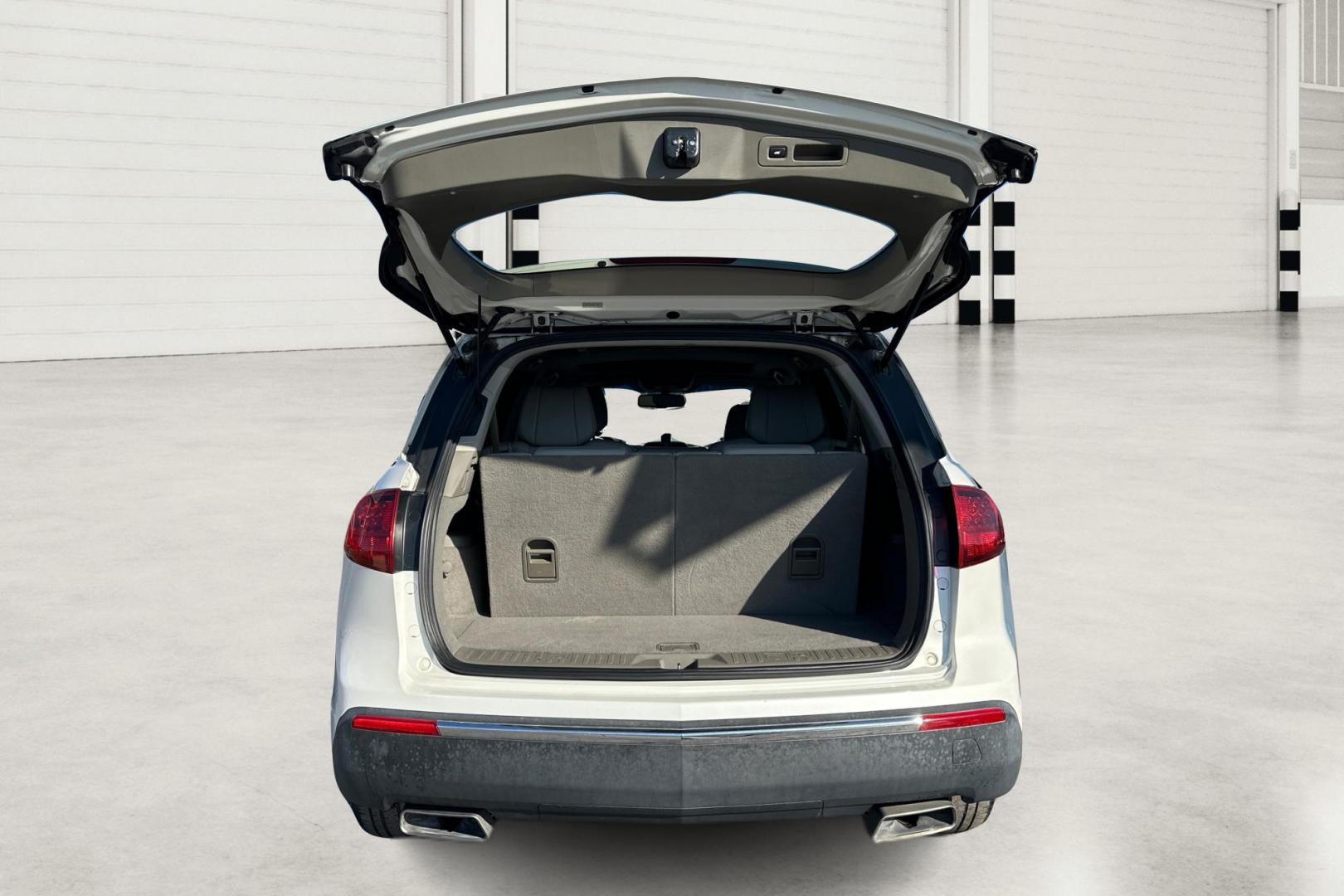 2011 White Acura MDX 6-Spd AT w/Tech Package (2HNYD2H66BH) with an 3.5L V6 SOHC 24V engine, 6-Speed Automatic transmission, located at 7755 State Street, Midvale, UT, 84047, (801) 753-9063, 40.610329, -111.890656 - Photo#13