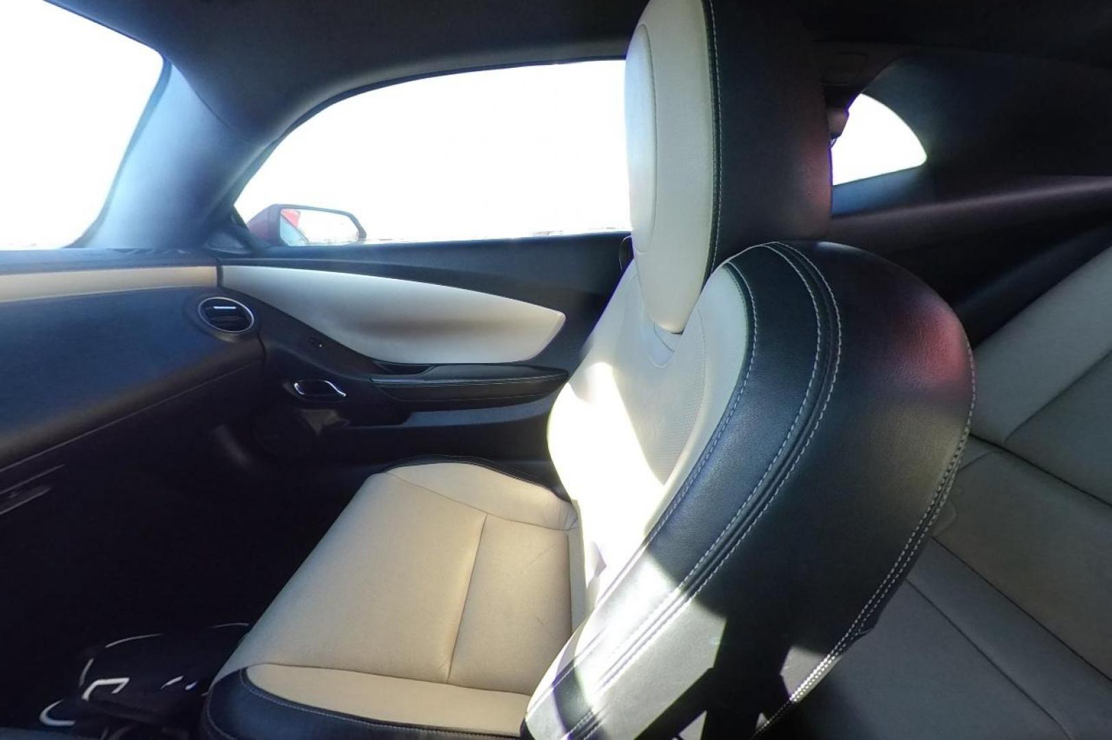 2011 Red Chevrolet Camaro LT2 Coupe (2G1FC1ED1B9) with an 3.6L V6 DOHC 24V engine, 6-Speed Automatic transmission, located at 7755 State Street, Midvale, UT, 84047, (801) 753-9063, 40.610329, -111.890656 - Photo#17