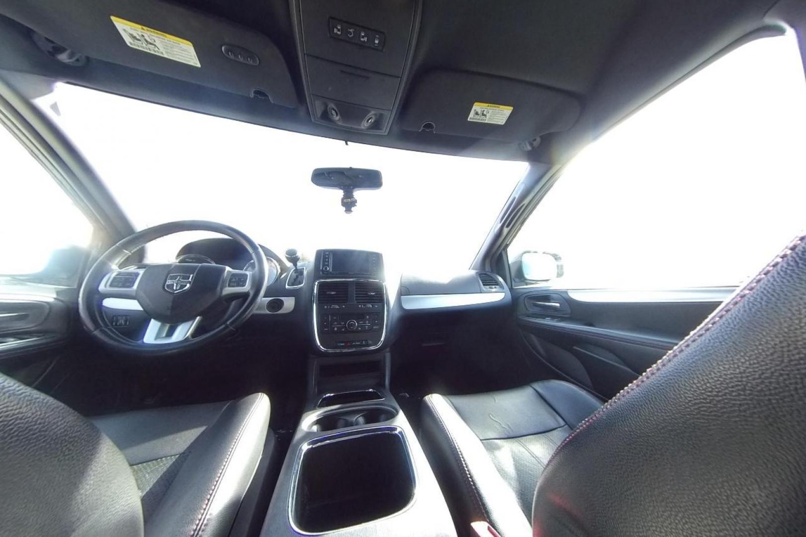2011 Black Dodge Grand Caravan R/T (2D4RN7DG4BR) with an V6 Flex Fuel 3.6 Liter engine, 6-Speed Automatic transmission, located at 7755 State Street, Midvale, UT, 84047, (801) 753-9063, 40.610329, -111.890656 - Photo#15