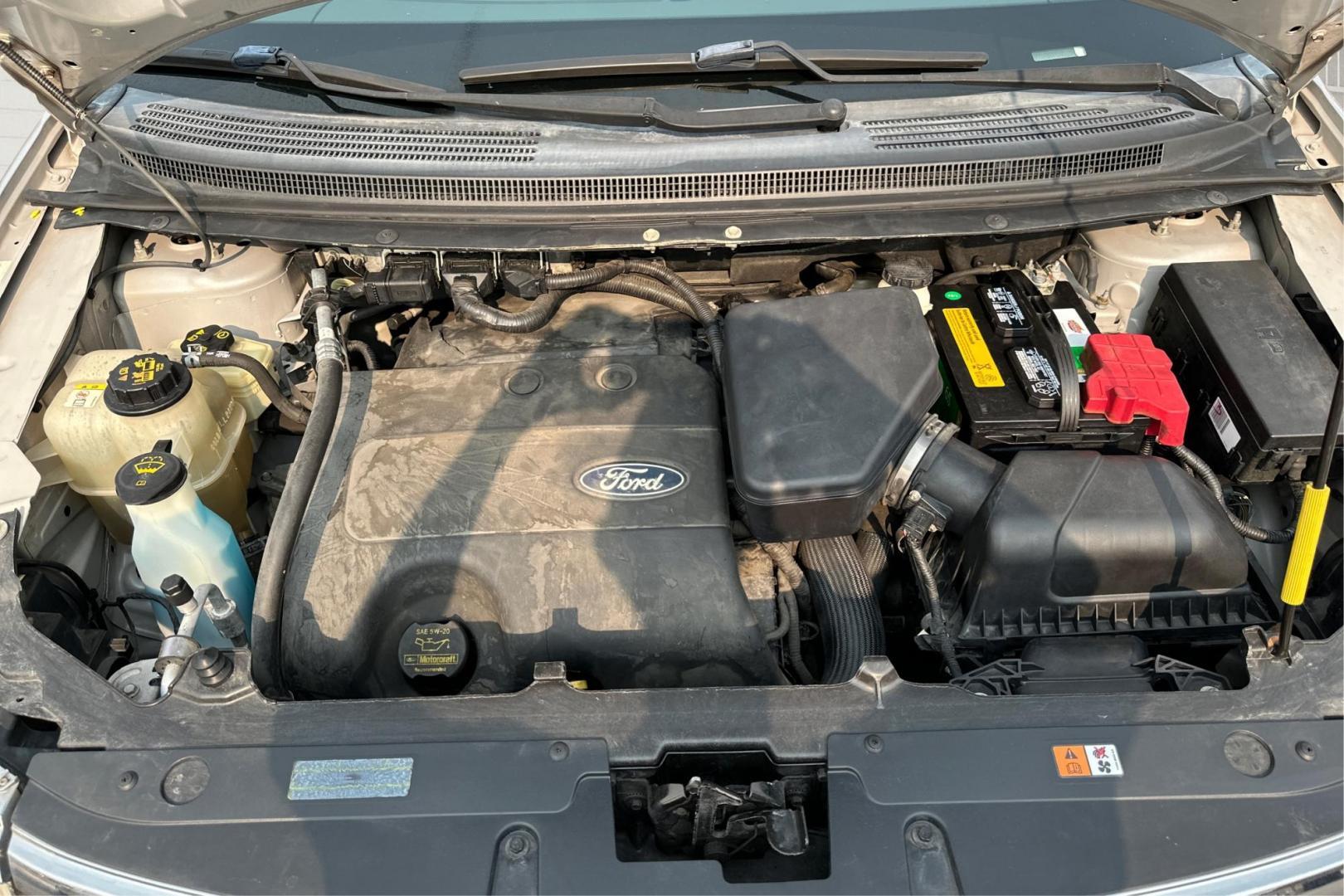 2011 Silver Ford Edge SE FWD (2FMDK3GC1BB) with an 3.5L V6 DOHC 24V engine, 6-Speed Automatic transmission, located at 7755 State Street, Midvale, UT, 84047, (801) 753-9063, 40.610329, -111.890656 - Photo#10