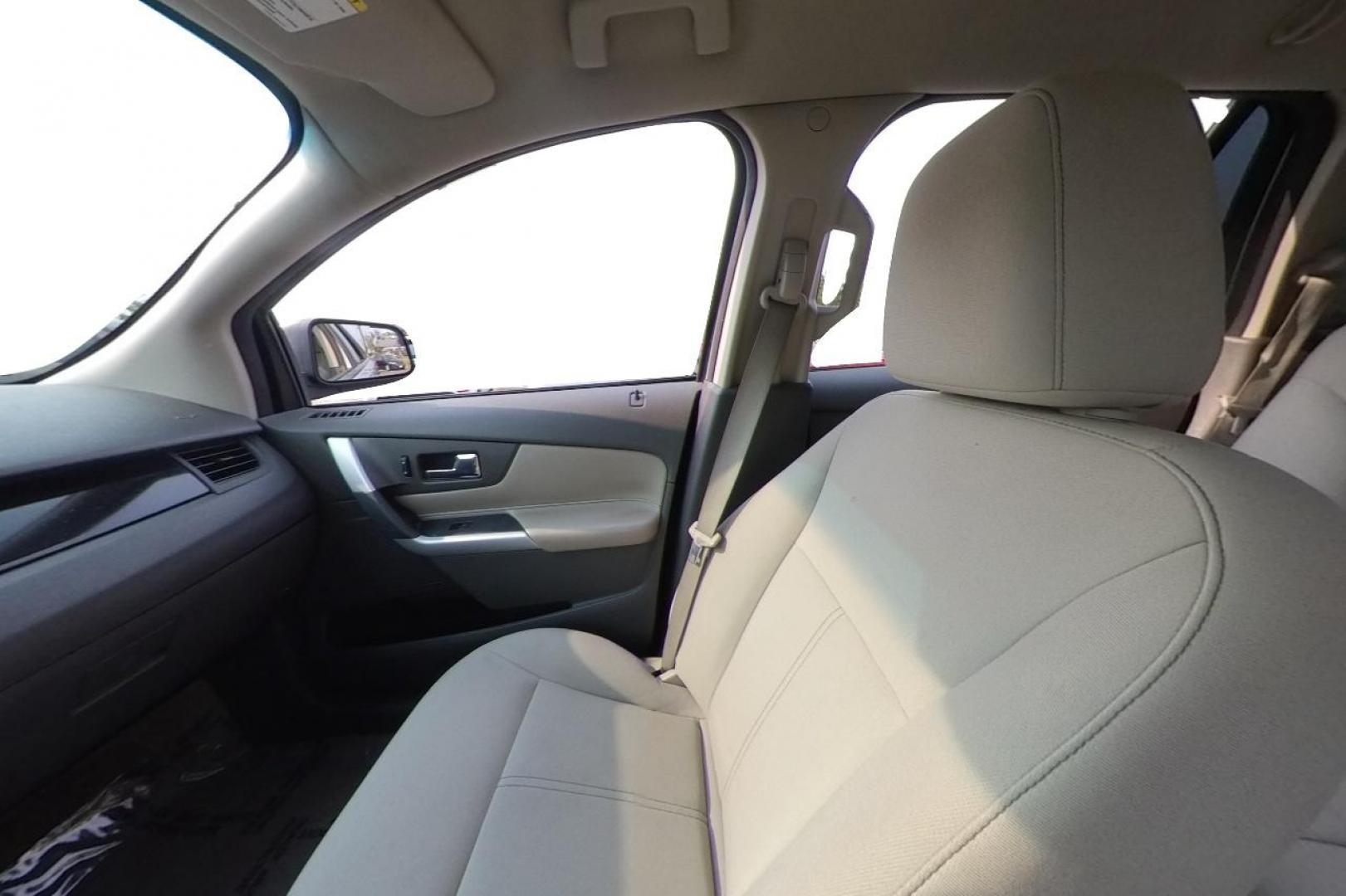 2011 Silver Ford Edge SE FWD (2FMDK3GC1BB) with an 3.5L V6 DOHC 24V engine, 6-Speed Automatic transmission, located at 7755 State Street, Midvale, UT, 84047, (801) 753-9063, 40.610329, -111.890656 - Photo#15