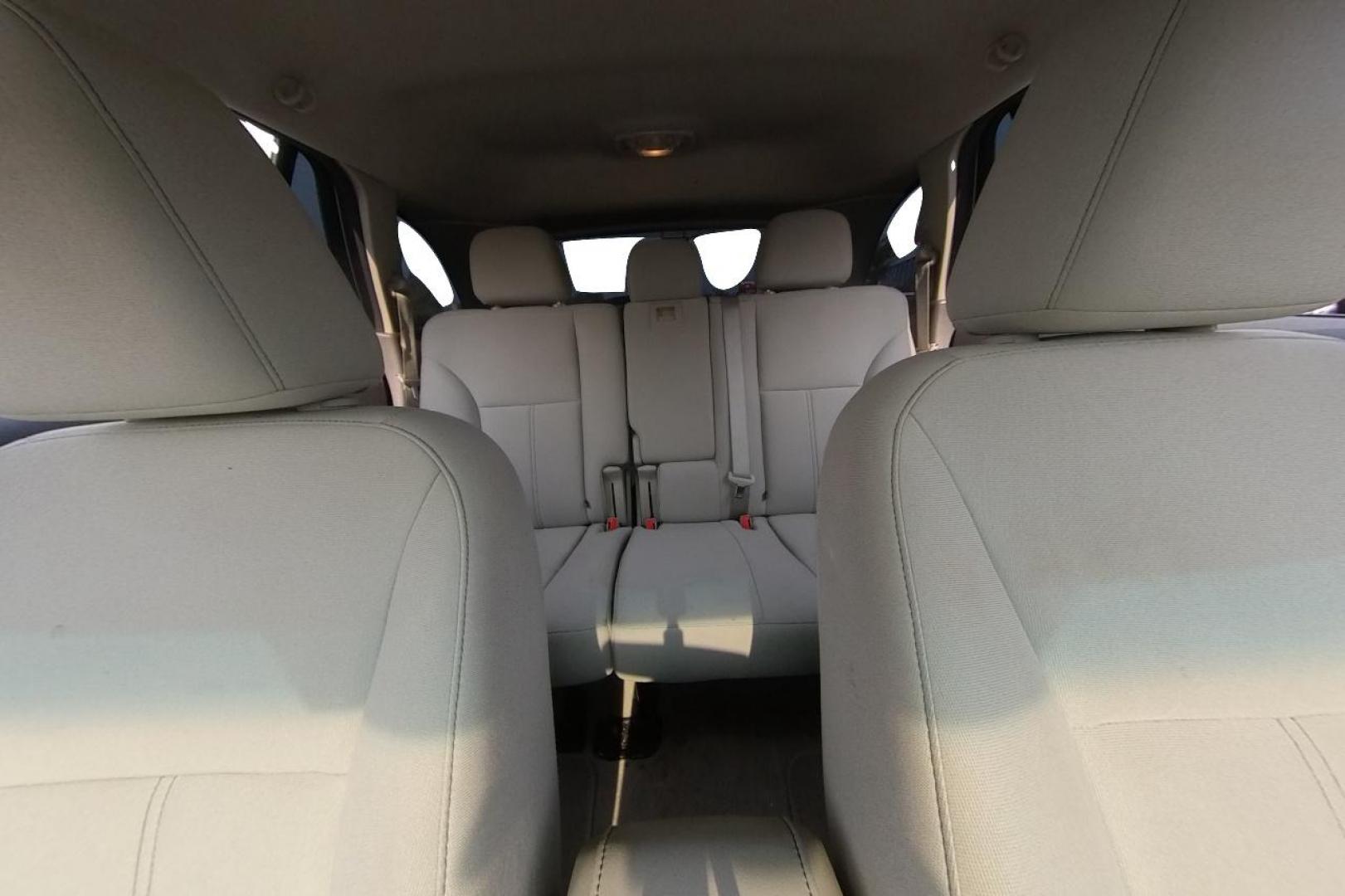 2011 Silver Ford Edge SE FWD (2FMDK3GC1BB) with an 3.5L V6 DOHC 24V engine, 6-Speed Automatic transmission, located at 7755 State Street, Midvale, UT, 84047, (801) 753-9063, 40.610329, -111.890656 - Photo#16