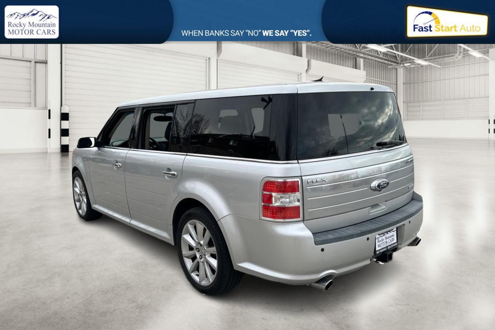 2011 Silver Ford Flex Limited AWD (2FMHK6DT9BB) with an 3.5L V6 DOHC 24V engine, 6-Speed Automatic Overdrive transmission, located at 7755 State Street, Midvale, UT, 84047, (801) 753-9063, 40.610329, -111.890656 - Photo#5