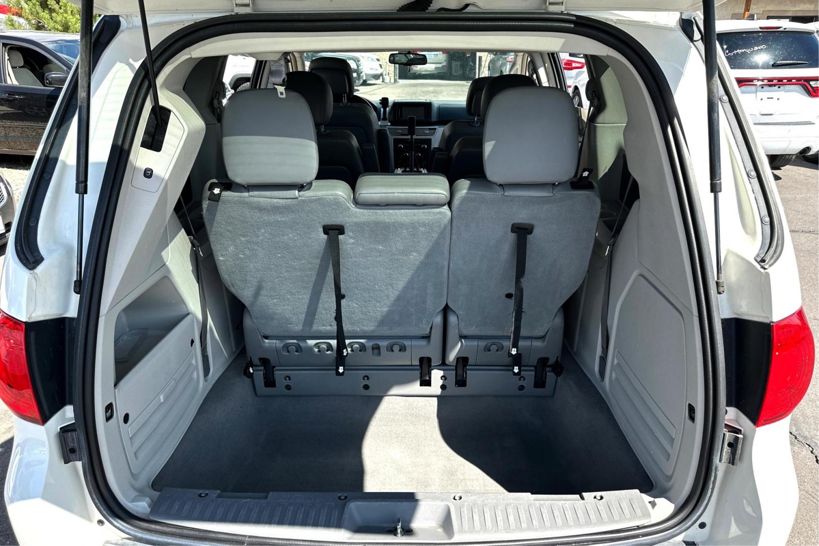 2011 White Volkswagen Routan SE (2V4RW3DG8BR) with an 3.6L V6 DOHC 24V engine, 6-Speed Automatic transmission, located at 344 S Washington Blvd, Ogden, UT, 84404, (801) 399-1799, 41.255482, -111.970848 - Photo#10