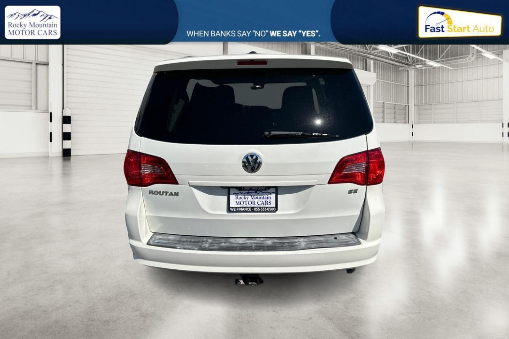 2011 White Volkswagen Routan SE (2V4RW3DG8BR) with an 3.6L V6 DOHC 24V engine, 6-Speed Automatic transmission, located at 344 S Washington Blvd, Ogden, UT, 84404, (801) 399-1799, 41.255482, -111.970848 - Photo#3