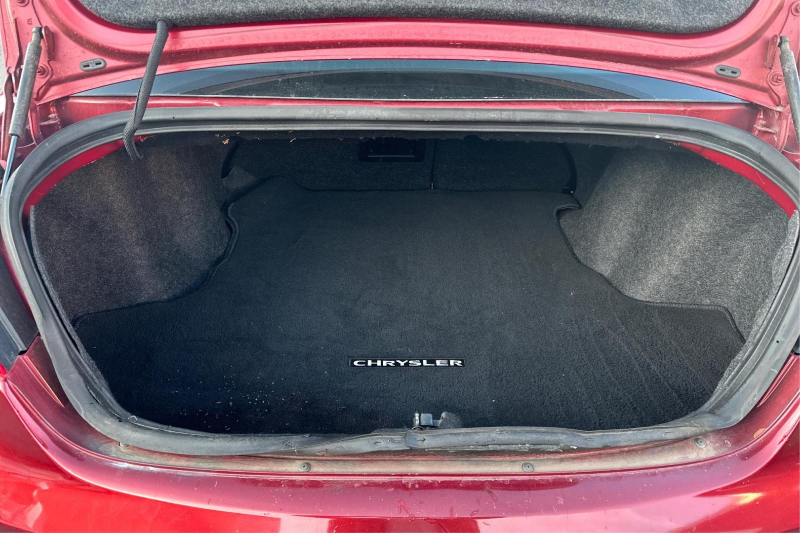 2012 Purple Chrysler 200 Touring (1C3CCBBG2CN) with an 3.6L V6 DOHC 24V FFV engine, 6-Speed Automatic transmission, located at 344 S Washington Blvd, Ogden, UT, 84404, (801) 399-1799, 41.255482, -111.970848 - Photo#13