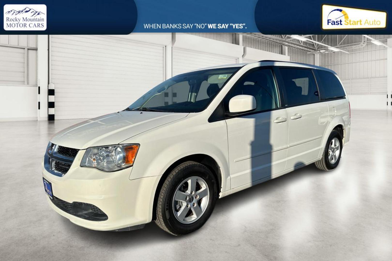 2012 White Dodge Grand Caravan SXT (2C4RDGCG9CR) with an 3.6L V6 DOHC 24V engine, 6-Speed Automatic transmission, located at 767 S State Road, Pleasant Grove, UT, 84062, (801) 785-1058, 40.354839, -111.736687 - Photo#8
