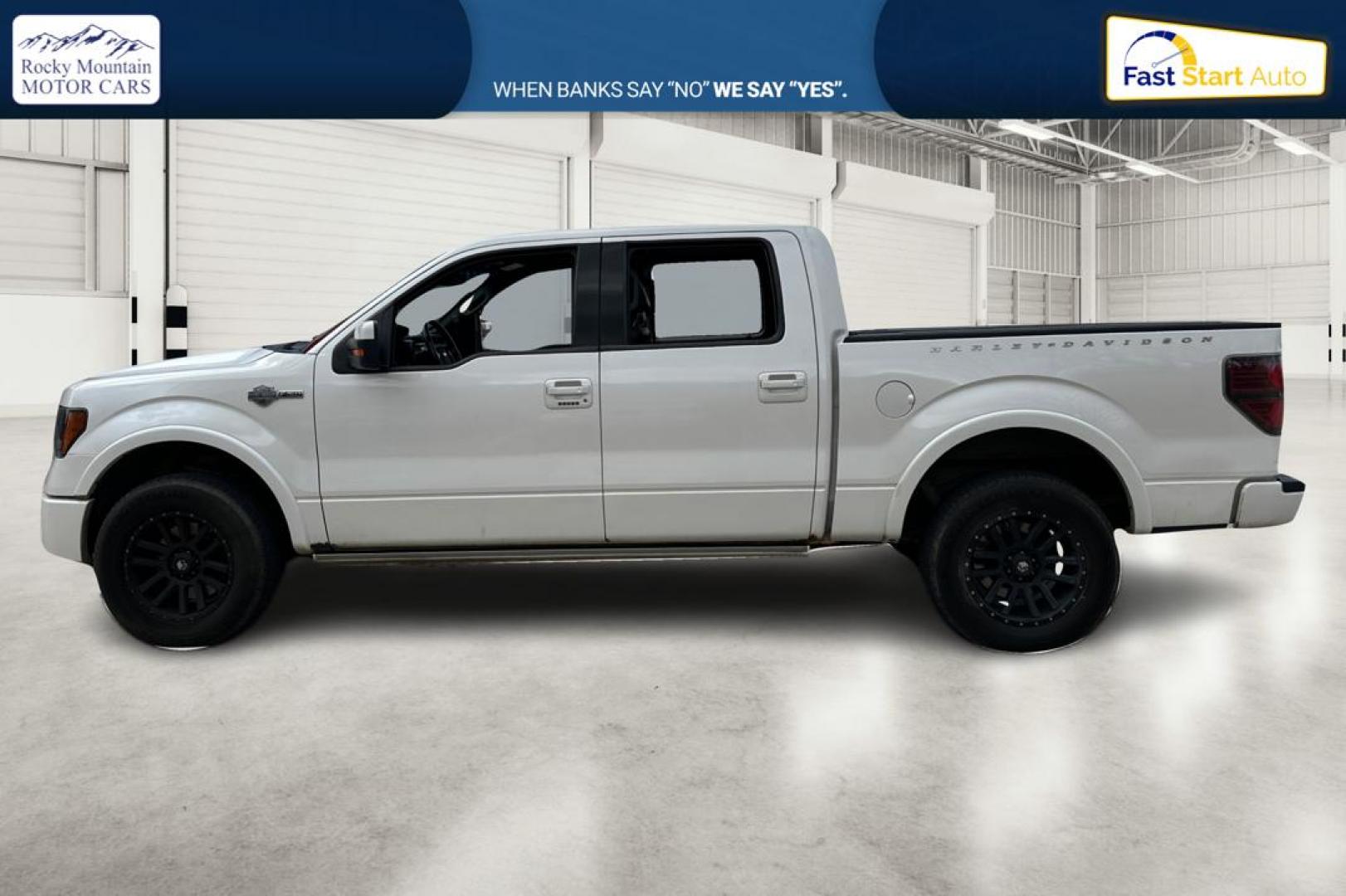 2012 White Ford F-150 XL SuperCrew 5.5-ft. Bed 4WD (1FTFW1E60CF) with an 6.2L V8 SOHC 16V engine, 6-Speed Automatic transmission, located at 7755 State Street, Midvale, UT, 84047, (801) 753-9063, 40.610329, -111.890656 - Photo#6