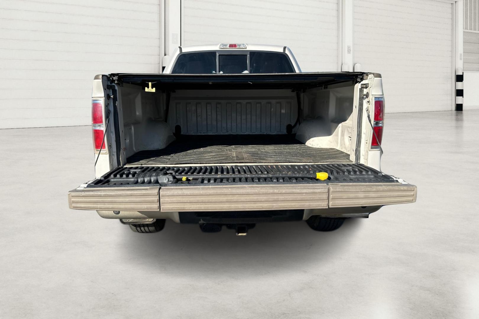 2012 White Ford F-150 FX4 SuperCrew 5.5-ft. Bed 4WD (1FTFW1ET4CK) with an 3.5L V6 TURBO engine, 6-Speed Automatic transmission, located at 7755 State Street, Midvale, UT, 84047, (801) 753-9063, 40.610329, -111.890656 - Photo#10