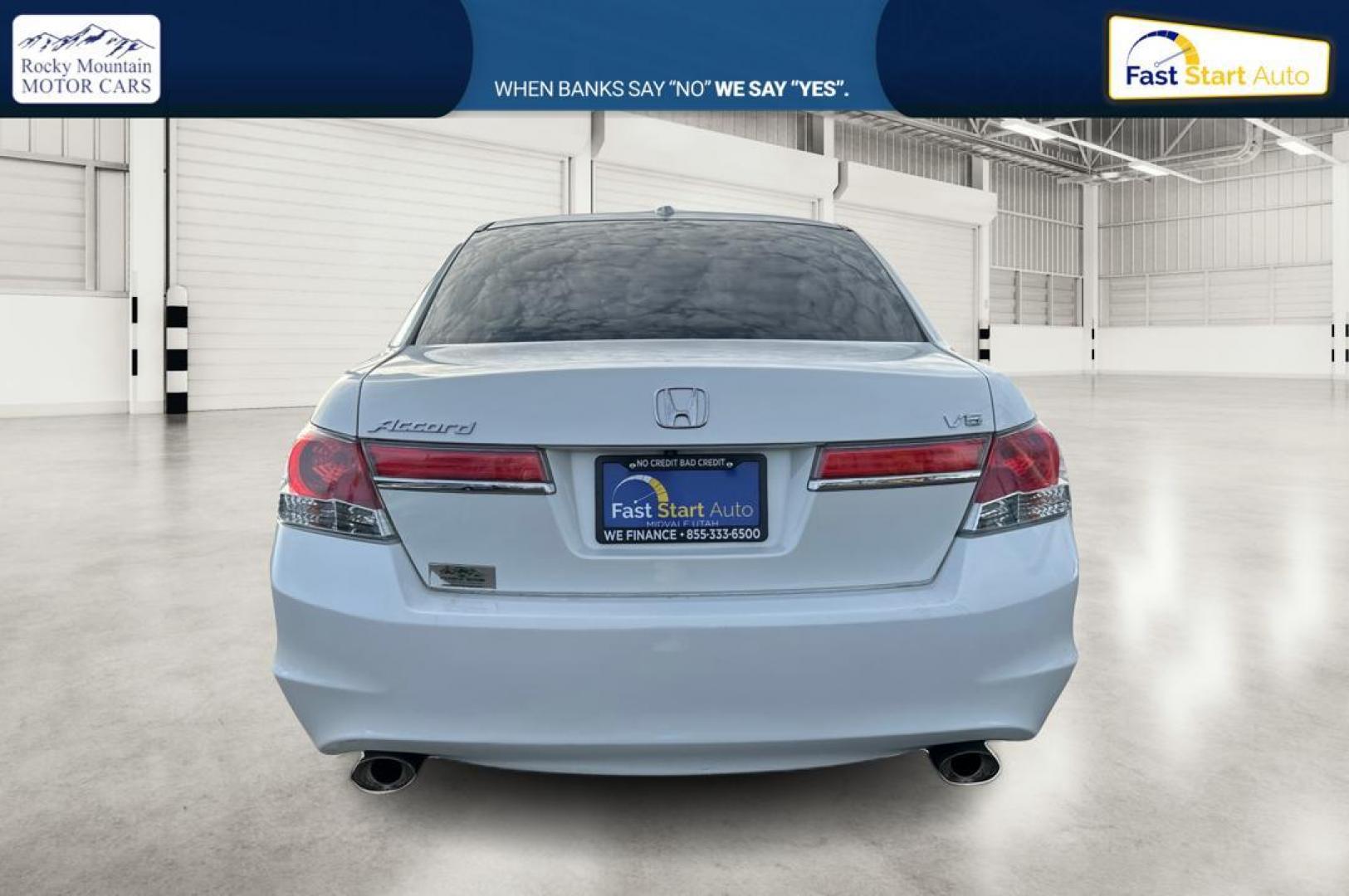 2012 White Honda Accord EX-L V6 Sedan AT (1HGCP3F88CA) with an 3.5L V6 SOHC 24V engine, 5-Speed Automatic transmission, located at 7755 State Street, Midvale, UT, 84047, (801) 753-9063, 40.610329, -111.890656 - Photo#4
