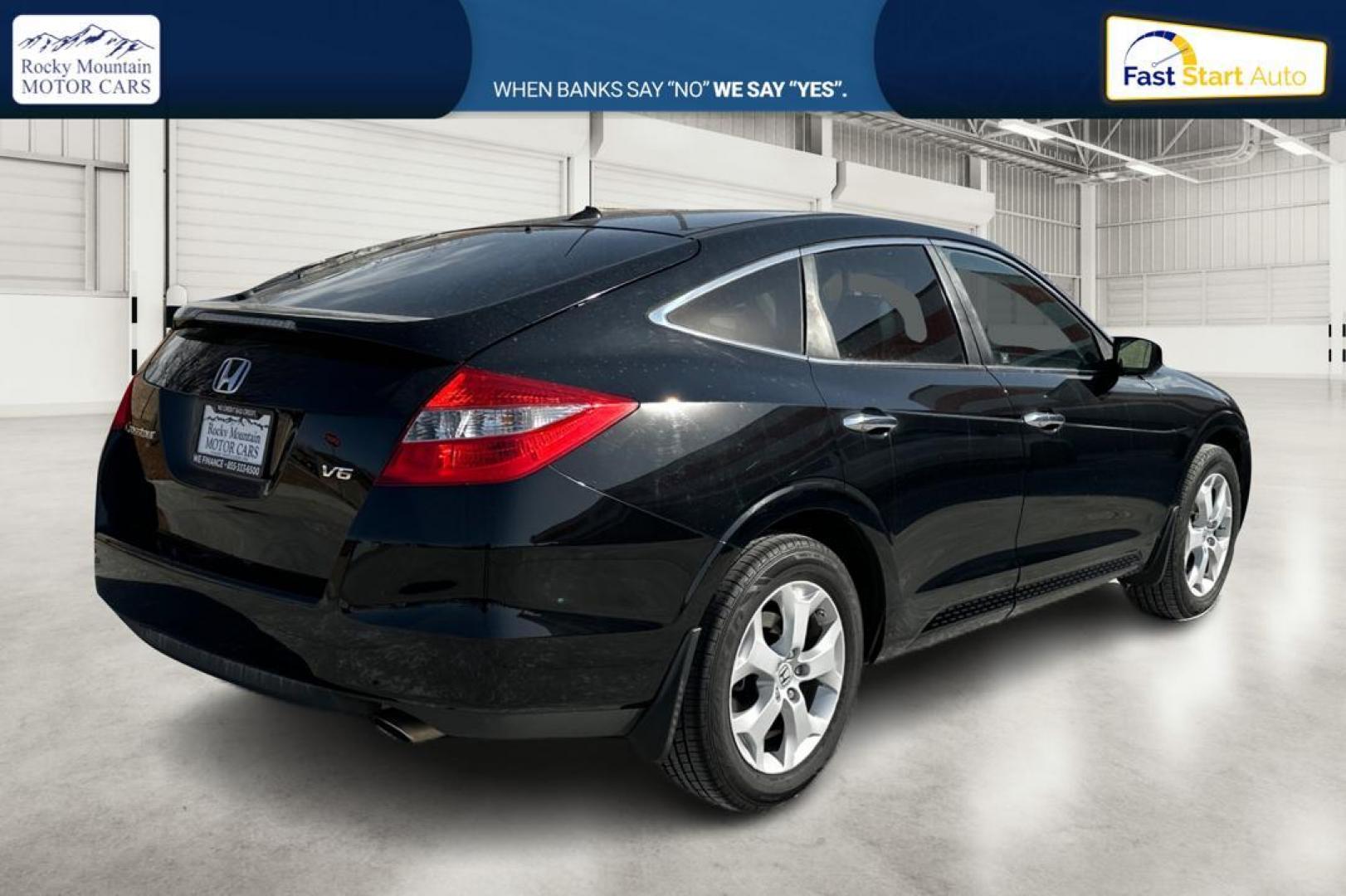 2012 Black Honda Accord Crosstour EX-L V-6 2WD w/ Navigation (5J6TF1H5XCL) with an 3.5L V6 SOHC 24V engine, 5-Speed Automatic transmission, located at 344 S Washington Blvd, Ogden, UT, 84404, (801) 399-1799, 41.255482, -111.970848 - Photo#2