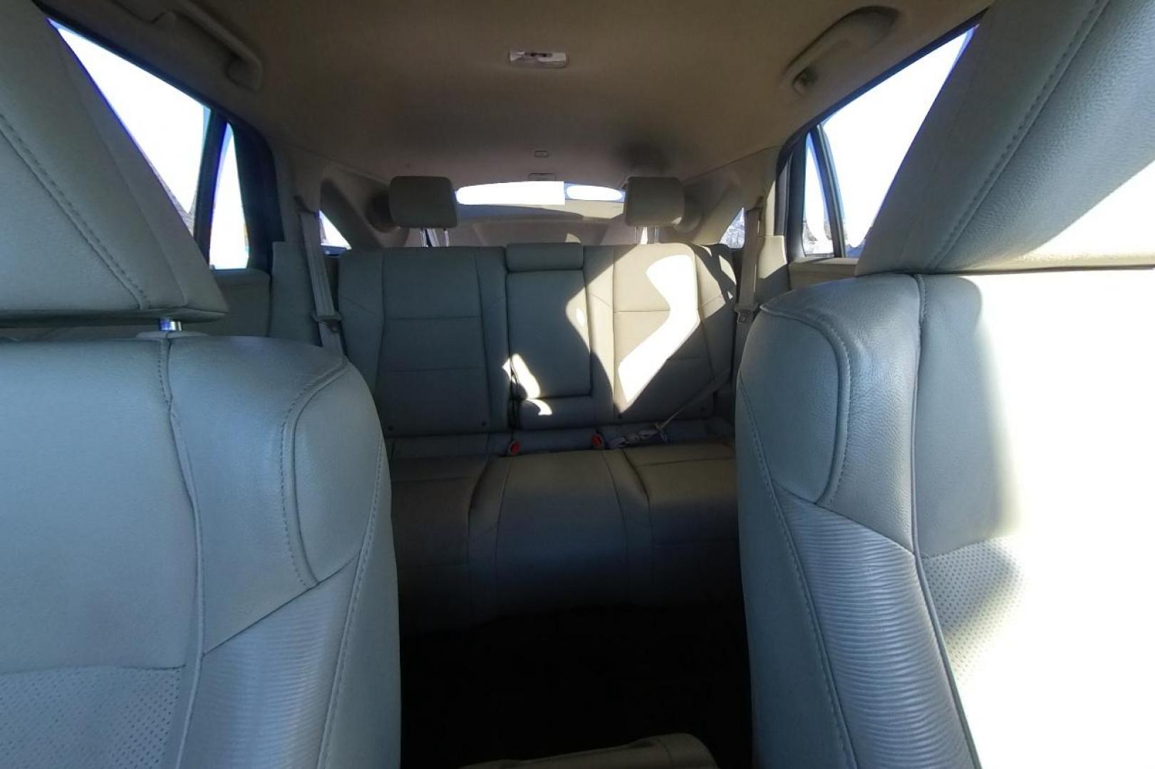 2013 White Acura RDX 6-Spd AT w/ Technology Package (5J8TB3H5XDL) with an 2.3L L4 DOHC 16V engine, 6-Speed Automatic transmission, located at 7755 State Street, Midvale, UT, 84047, (801) 753-9063, 40.610329, -111.890656 - Photo#18