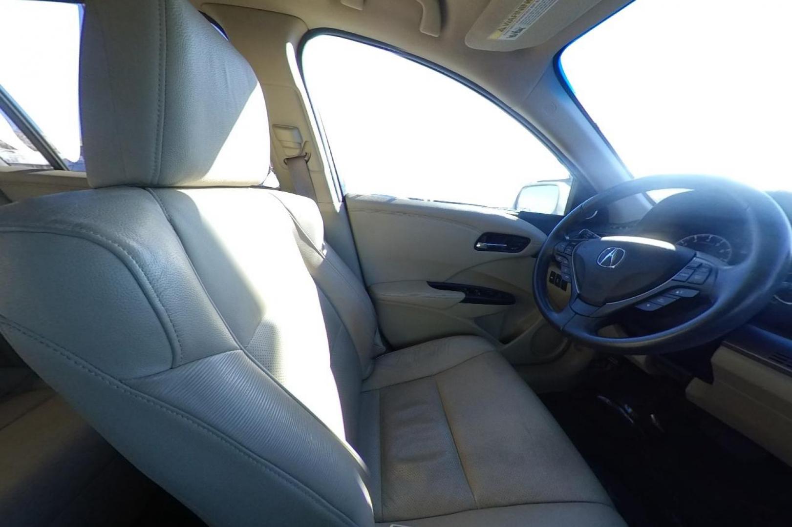 2013 White Acura RDX 6-Spd AT w/ Technology Package (5J8TB3H5XDL) with an 2.3L L4 DOHC 16V engine, 6-Speed Automatic transmission, located at 7755 State Street, Midvale, UT, 84047, (801) 753-9063, 40.610329, -111.890656 - Photo#19
