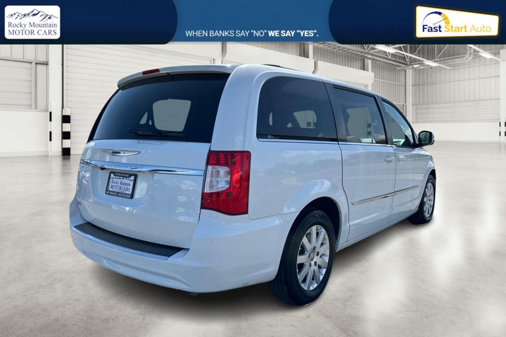 2013 White Chrysler Town and Country Touring (2C4RC1BG4DR) with an 3.6L V6 DOHC 24V engine, 6-Speed Automatic transmission, located at 7755 State Street, Midvale, UT, 84047, (801) 753-9063, 40.610329, -111.890656 - Photo#2