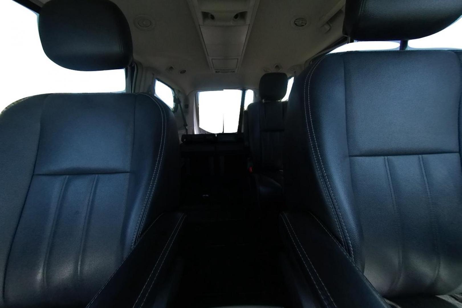 2013 White Chrysler Town and Country Touring (2C4RC1BG4DR) with an 3.6L V6 DOHC 24V engine, 6-Speed Automatic transmission, located at 7755 State Street, Midvale, UT, 84047, (801) 753-9063, 40.610329, -111.890656 - Photo#18