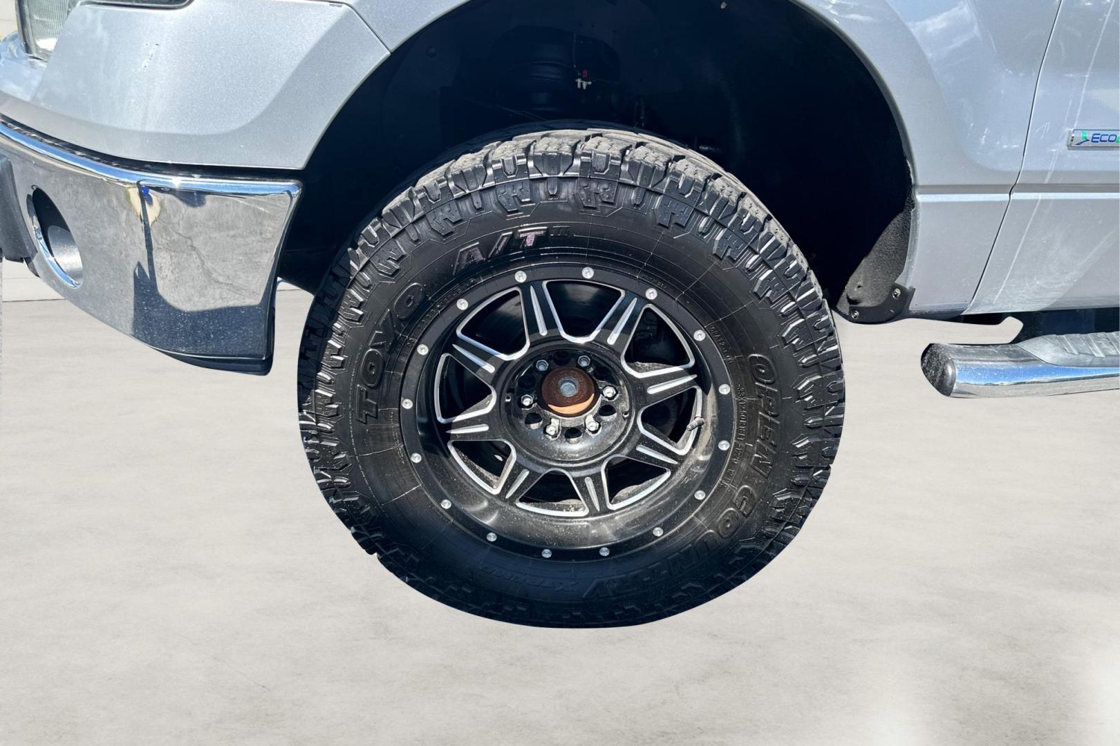 2013 Silver Ford F-150 XLT SuperCrew 6.5-ft. Bed 4WD (1FTFW1ET3DK) with an 3.5L V6 TURBO engine, 6-Speed Automatic transmission, located at 7755 State Street, Midvale, UT, 84047, (801) 753-9063, 40.610329, -111.890656 - Photo#9