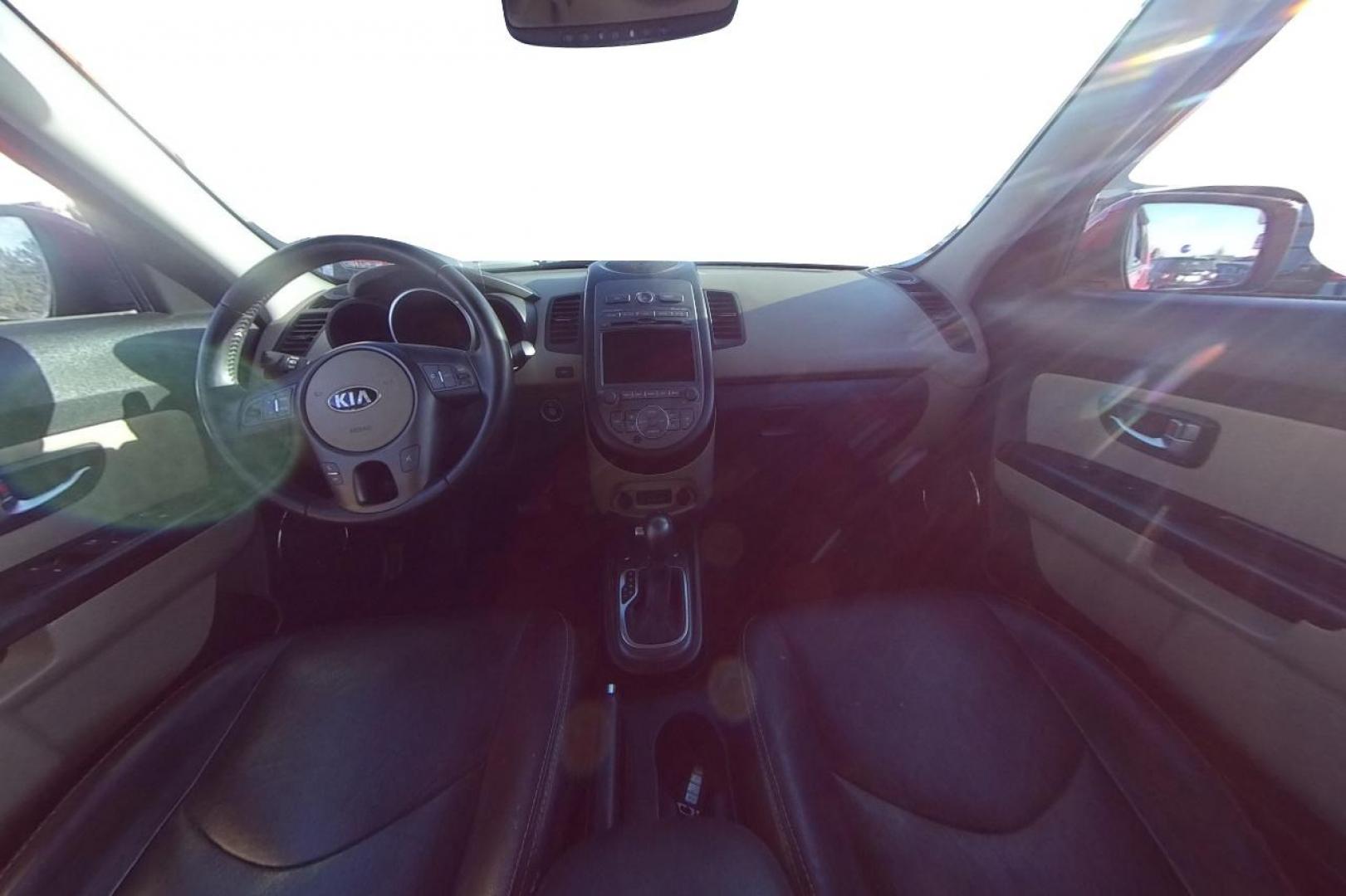 2013 Red Kia Soul ! (KNDJT2A69D7) with an 2.0L L4 DOHC 16V engine, Automatic, 6-Spd transmission, located at 7755 State Street, Midvale, UT, 84047, (801) 753-9063, 40.610329, -111.890656 - Photo#14