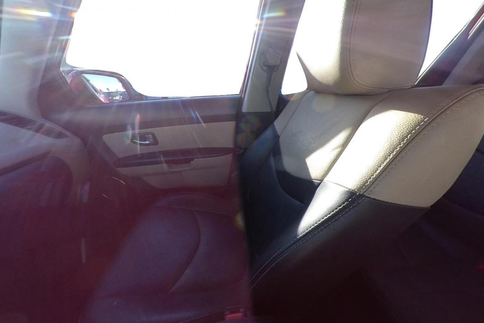 2013 Red Kia Soul ! (KNDJT2A69D7) with an 2.0L L4 DOHC 16V engine, Automatic, 6-Spd transmission, located at 7755 State Street, Midvale, UT, 84047, (801) 753-9063, 40.610329, -111.890656 - Photo#15