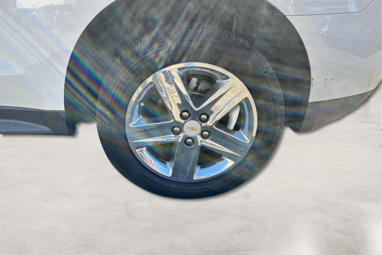 2014 White Chevrolet Equinox LTZ 2WD (2GNALDEK3E6) with an 2.4L L4 DOHC 16V engine, 6-Speed Automatic transmission, located at 7755 State Street, Midvale, UT, 84047, (801) 753-9063, 40.610329, -111.890656 - Photo#12