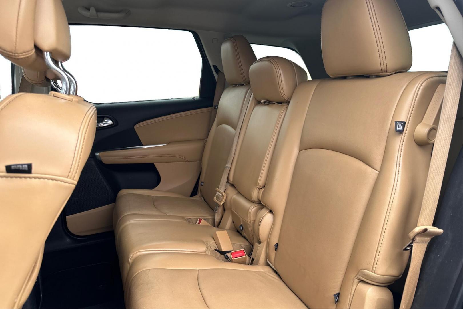 2014 White Dodge Journey SXT (3C4PDCBG2ET) with an 3.6L V6 DOHC 24V engine, 6-Speed Automatic transmission, located at 7755 State Street, Midvale, UT, 84047, (801) 753-9063, 40.610329, -111.890656 - Photo#15