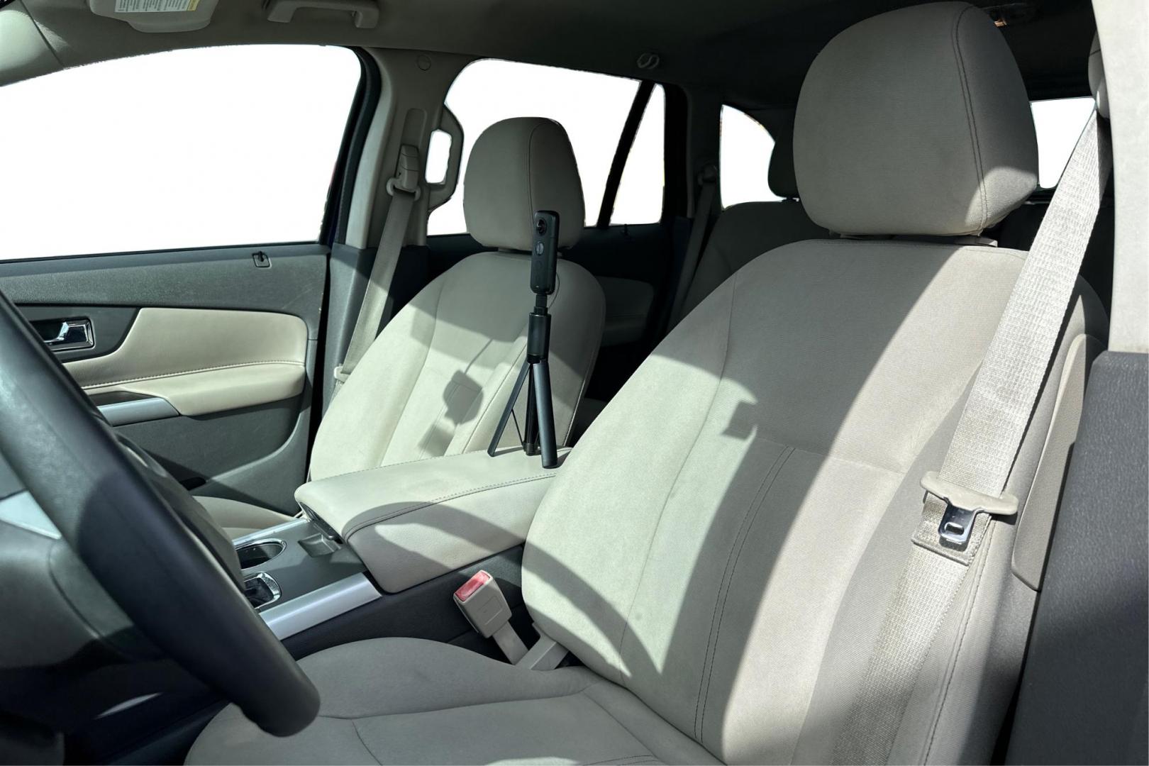 2014 Blue Ford Edge SE FWD (2FMDK3GC1EB) with an 3.5L V6 DOHC 24V engine, 6-Speed Automatic transmission, located at 7755 State Street, Midvale, UT, 84047, (801) 753-9063, 40.610329, -111.890656 - Photo#14