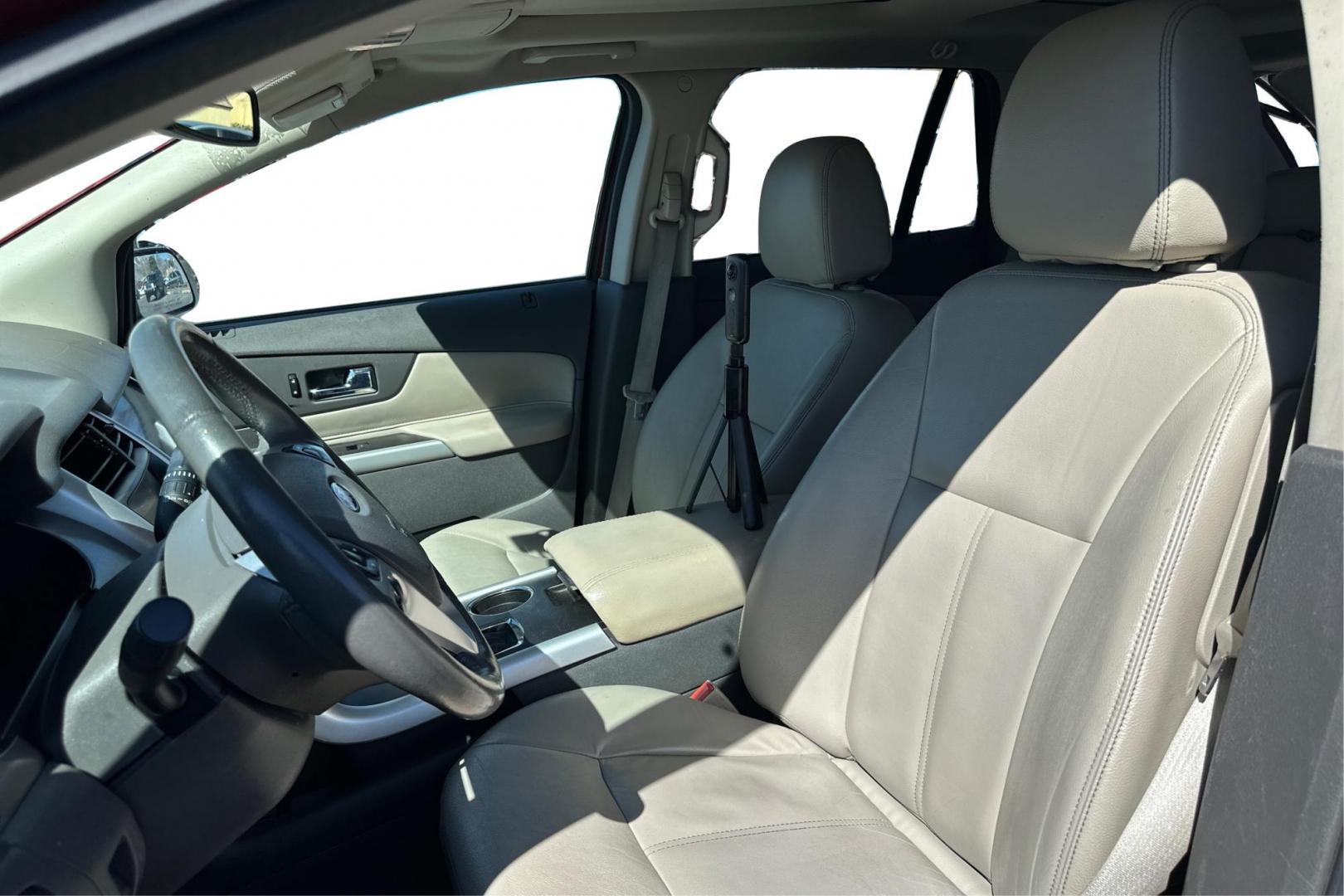 2014 Red Ford Edge SEL FWD (2FMDK3JC3EB) with an 3.5L V6 DOHC 24V engine, 6-Speed Automatic transmission, located at 7755 State Street, Midvale, UT, 84047, (801) 753-9063, 40.610329, -111.890656 - Photo#14