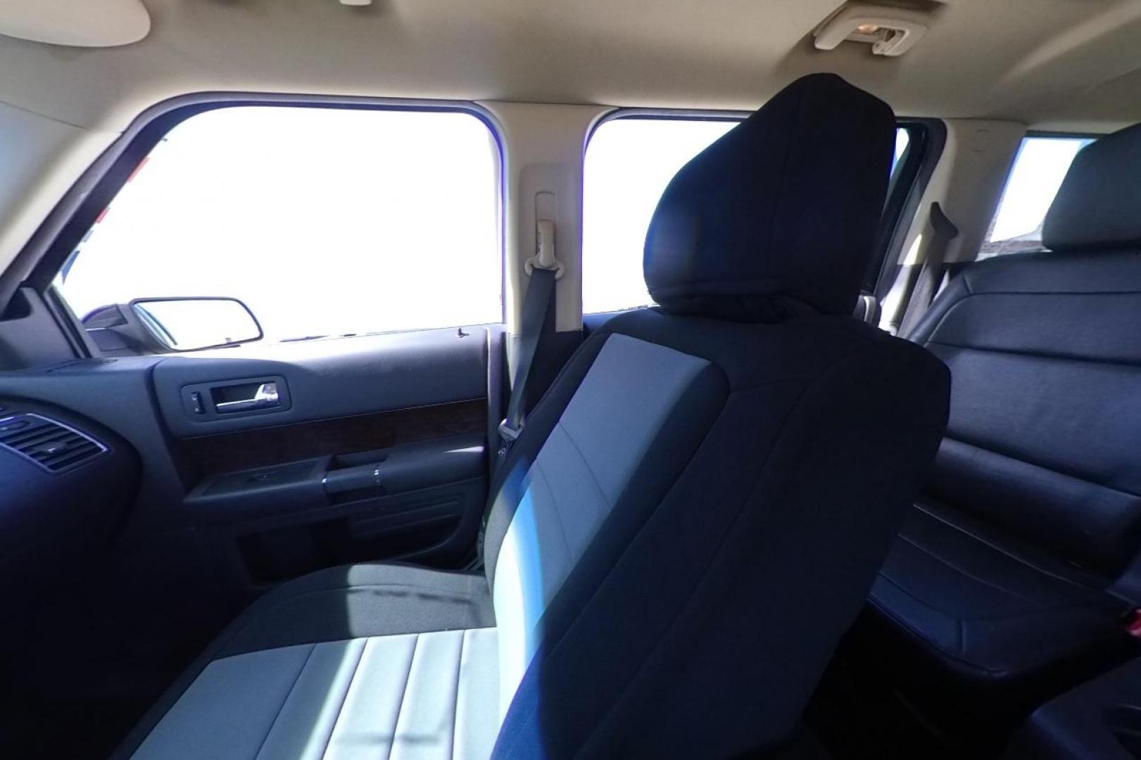 2014 Black Ford Flex Limited FWD (2FMGK5D87EB) with an 3.5L V6 DOHC 24V engine, 6-Speed Automatic Overdrive transmission, located at 767 S State Road, Pleasant Grove, UT, 84062, (801) 785-1058, 40.354839, -111.736687 - Photo#16