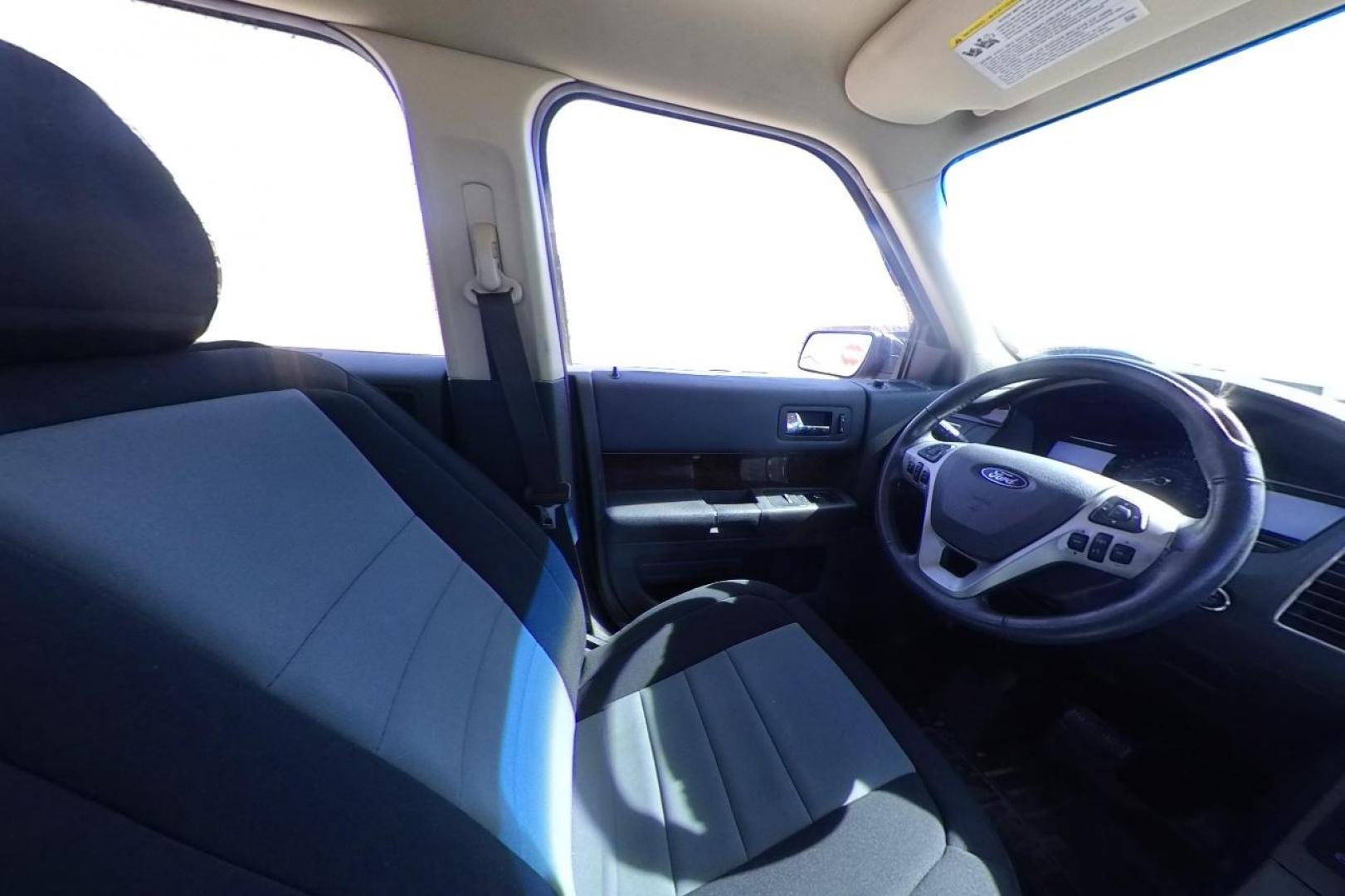 2014 Black Ford Flex Limited FWD (2FMGK5D87EB) with an 3.5L V6 DOHC 24V engine, 6-Speed Automatic Overdrive transmission, located at 767 S State Road, Pleasant Grove, UT, 84062, (801) 785-1058, 40.354839, -111.736687 - Photo#18