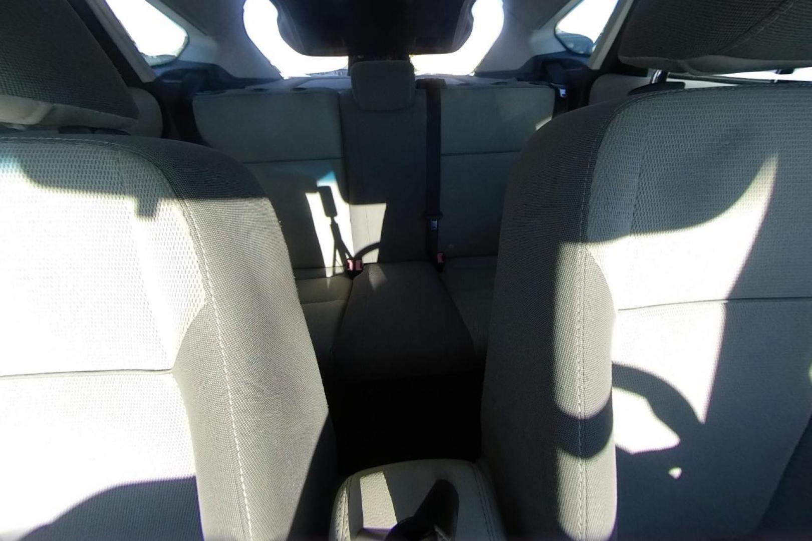 2014 Gray Ford Focus SE Hatch (1FADP3K23EL) with an 2.0L L4 DOHC 16V engine, Auto, 6-Spd Pwr/SelShift transmission, located at 7755 State Street, Midvale, UT, 84047, (801) 753-9063, 40.610329, -111.890656 - Photo#18