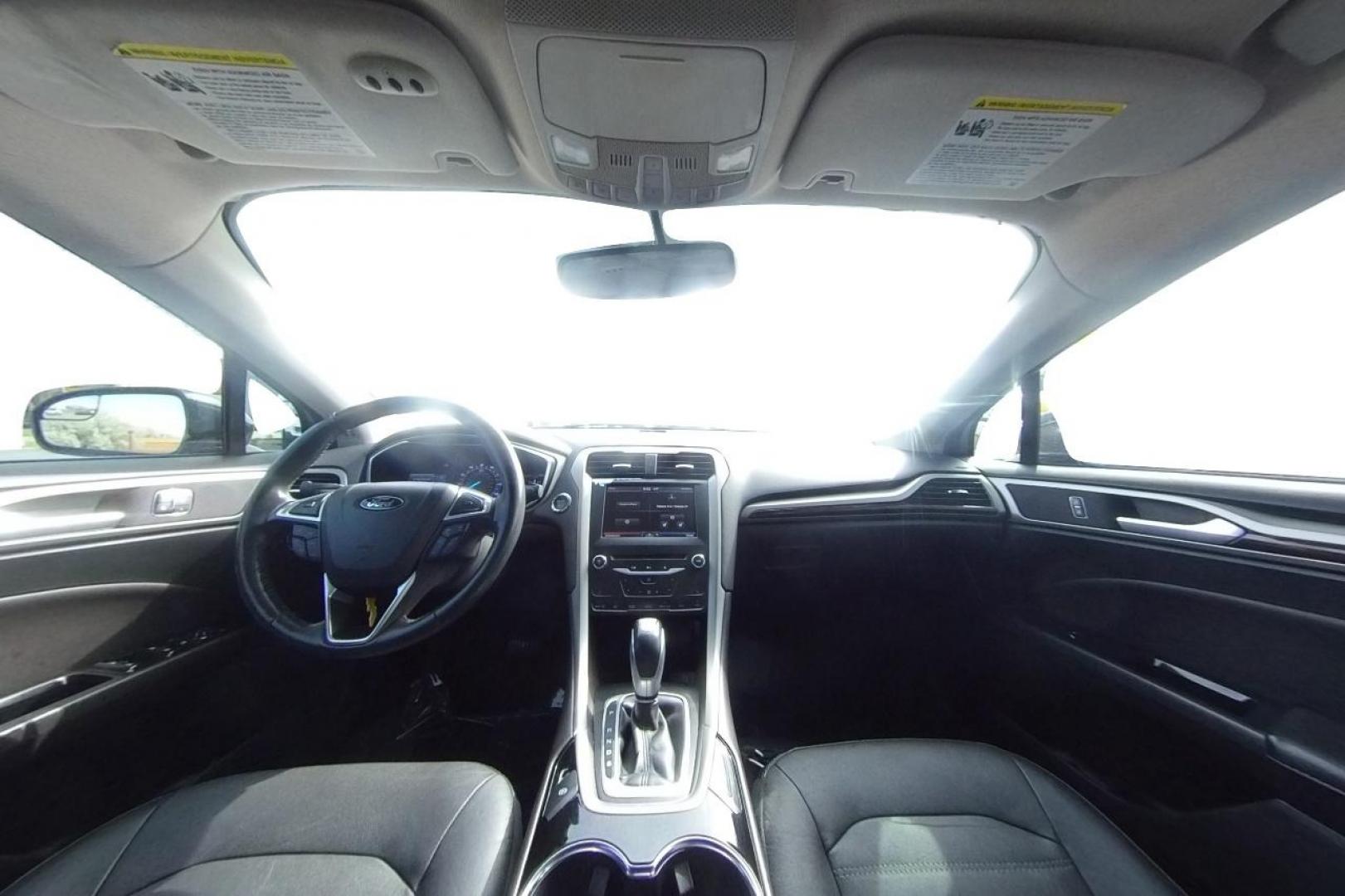2014 Black Ford Fusion SE (3FA6P0H94ER) with an 2.0L L4 DOHC 16V engine, Automatic, 6-Spd transmission, located at 767 S State Road, Pleasant Grove, UT, 84062, (801) 785-1058, 40.354839, -111.736687 - Photo#16
