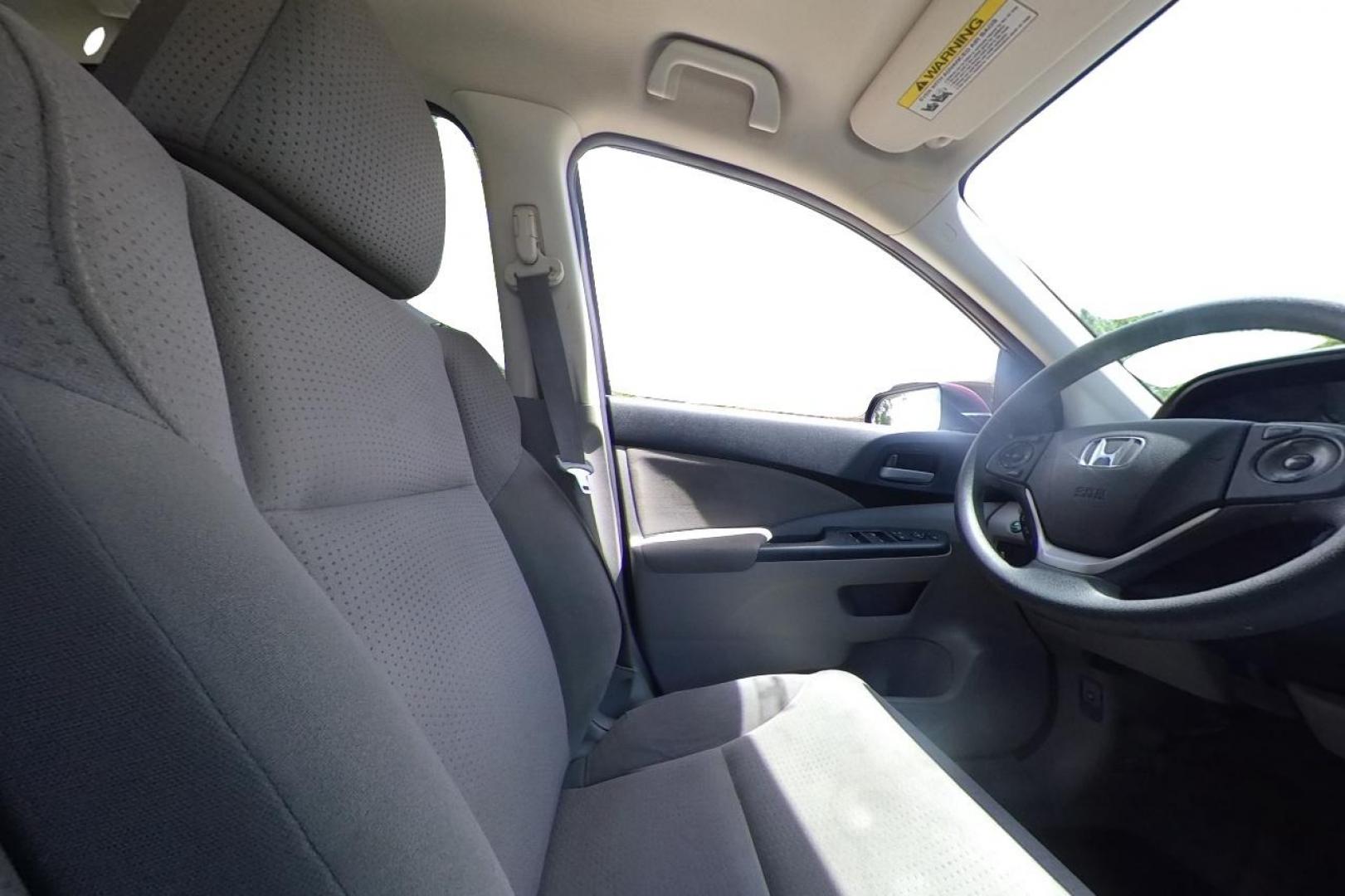 2014 Red Honda CR-V EX 2WD 5-Speed AT (5J6RM3H50EL) with an 2.4L L4 DOHC 16V engine, 5-Speed Automatic transmission, located at 767 S State Road, Pleasant Grove, UT, 84062, (801) 785-1058, 40.354839, -111.736687 - Photo#17