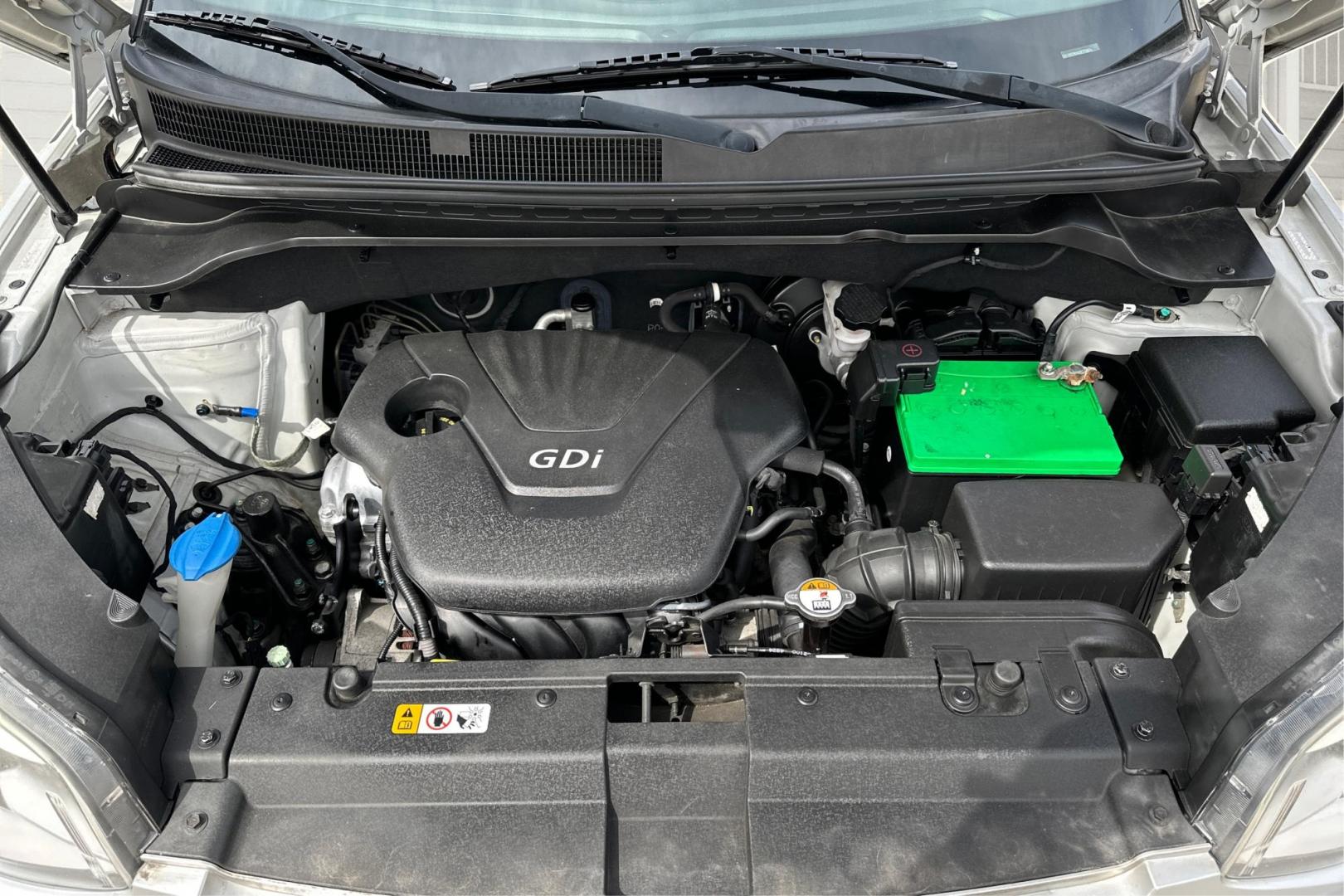 2014 Silver Kia Soul Base (KNDJN2A23E7) with an 1.6L L4 DOHC 16V engine, Automatic, 6-Spd transmission, located at 344 S Washington Blvd, Ogden, UT, 84404, (801) 399-1799, 41.255482, -111.970848 - Photo#10