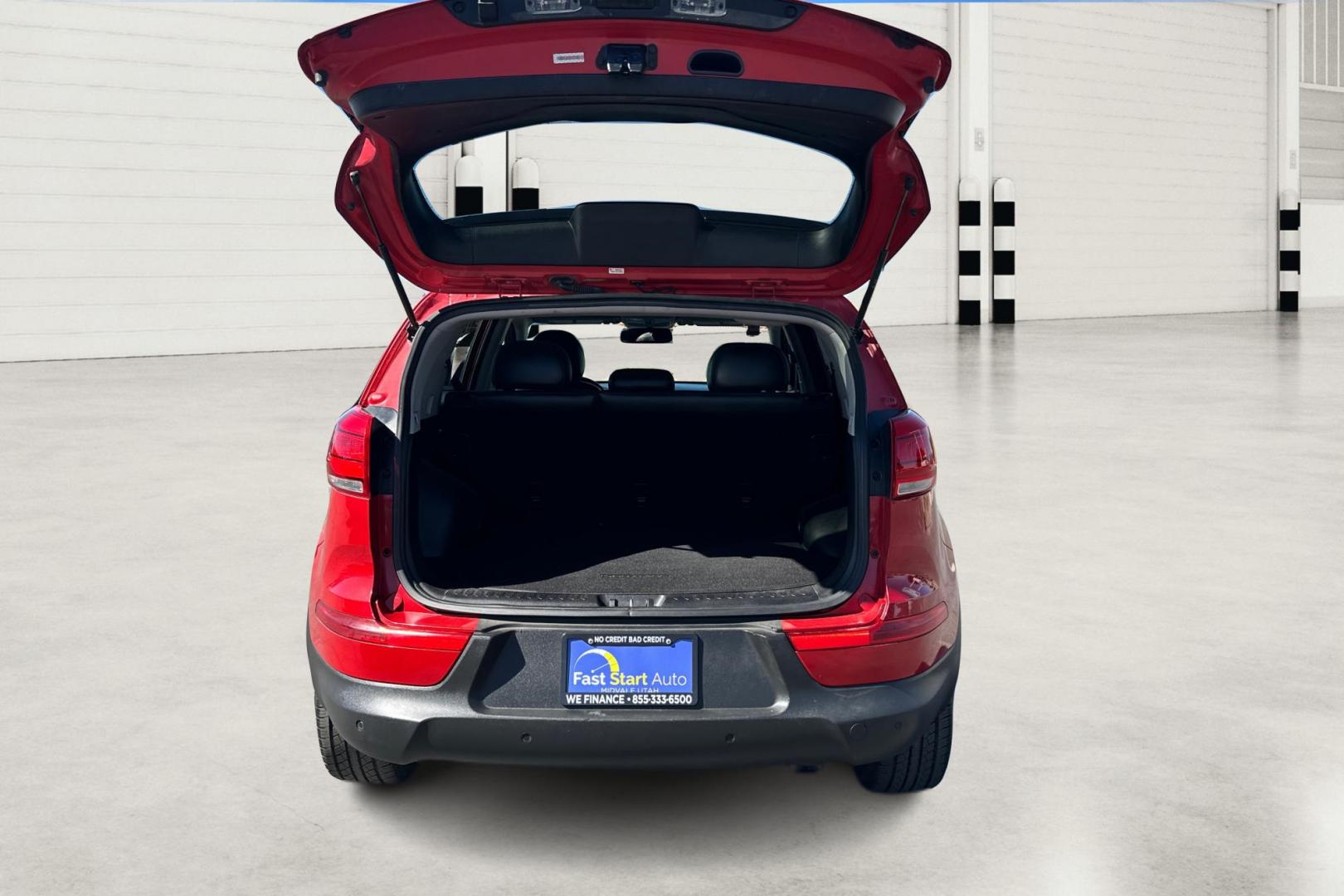 2014 Red Kia Sportage EX AWD (KNDPCCAC4E7) with an 2.4L V6 DOHC 24V engine, 6-Speed Automatic transmission, located at 7755 State Street, Midvale, UT, 84047, (801) 753-9063, 40.610329, -111.890656 - Photo#10