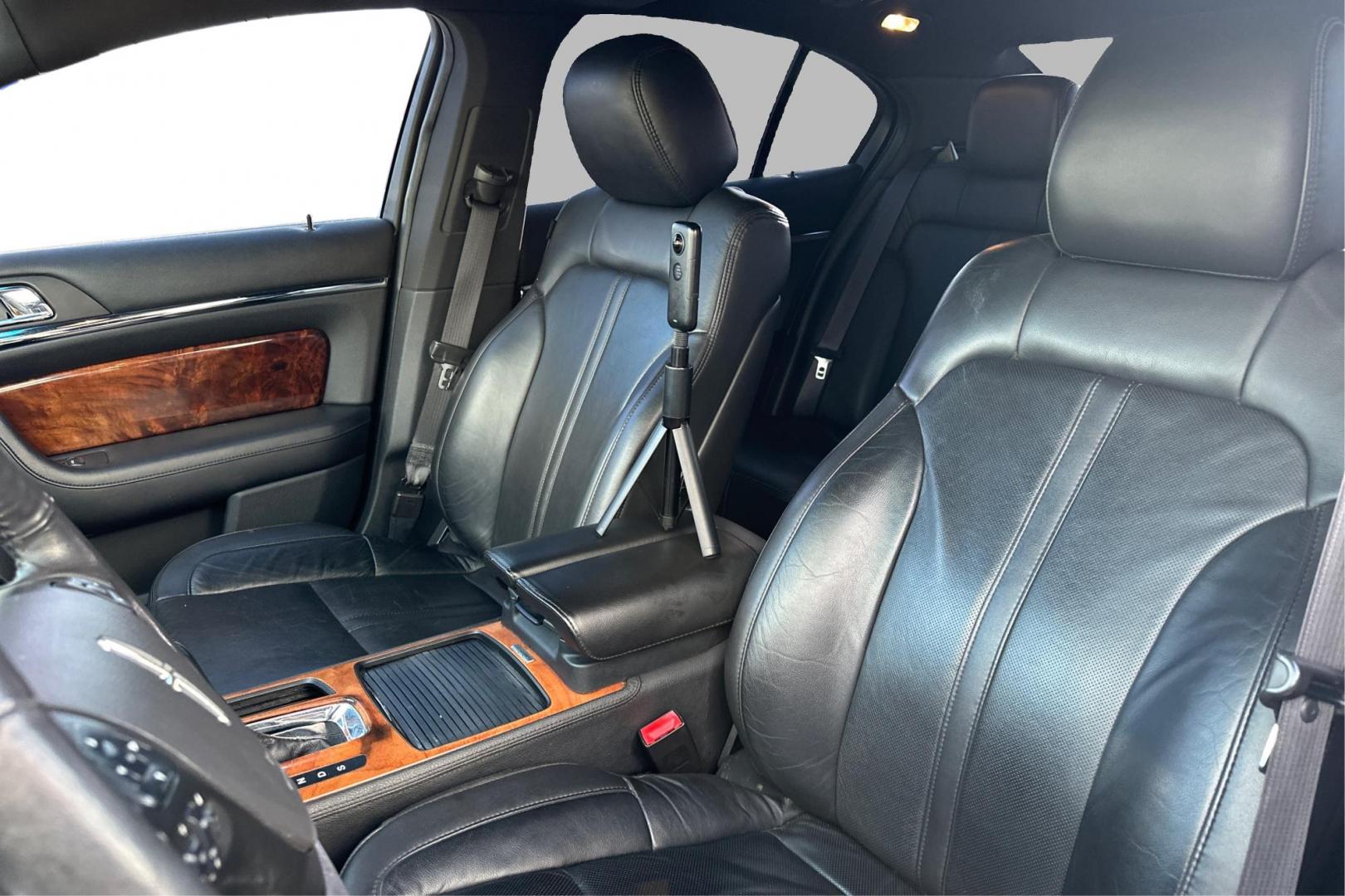 2014 Gray Lincoln MKS AWD (1LNHL9EKXEG) with an 3.5L V6 DOHC 24V engine, 6-Speed Automatic transmission, located at 7755 State Street, Midvale, UT, 84047, (801) 753-9063, 40.610329, -111.890656 - Photo#14