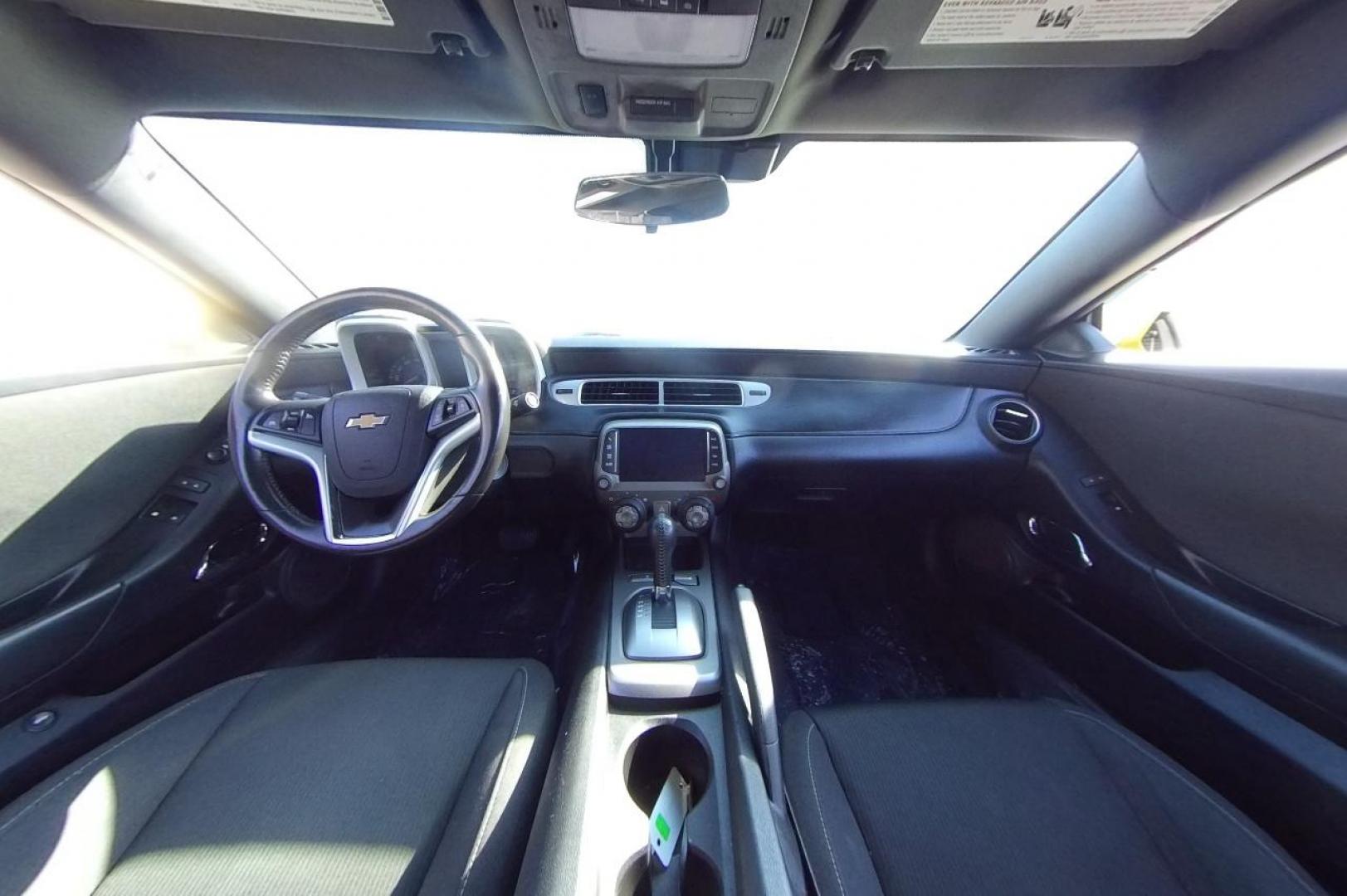 2015 Yellow Chevrolet Camaro 1LT Coupe (2G1FD1E37F9) with an 3.6L V6 DOHC 24V FFV engine, 6-Speed Automatic transmission, located at 7755 State Street, Midvale, UT, 84047, (801) 753-9063, 40.610329, -111.890656 - Photo#14