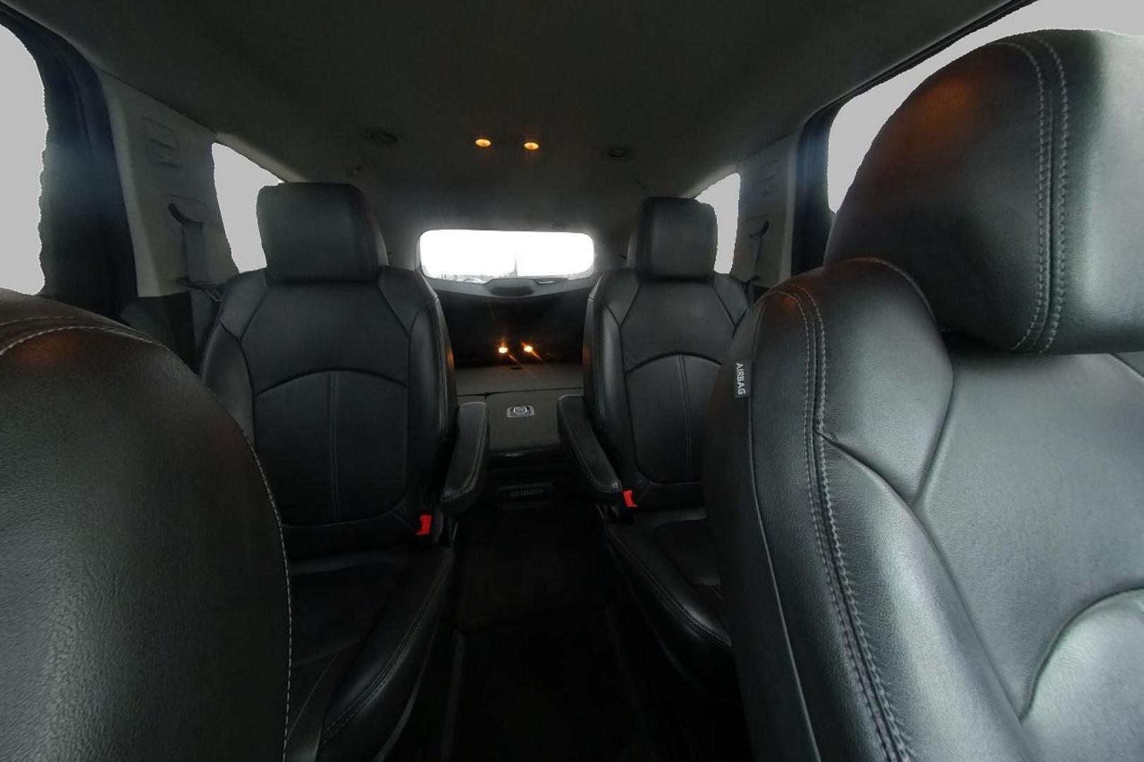 2015 Gray Chevrolet Traverse 2LT FWD (1GNKRHKD8FJ) with an 3.6L V6 DOHC 24V engine, 6-Speed Automatic transmission, located at 7755 State Street, Midvale, UT, 84047, (801) 753-9063, 40.610329, -111.890656 - Photo#18