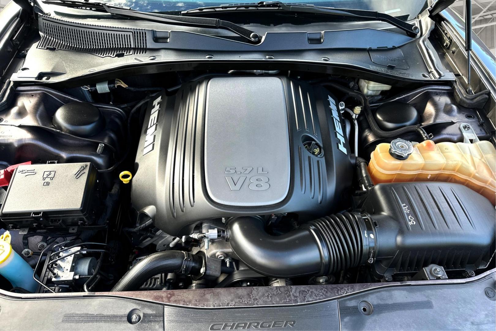 2015 Gray Dodge Charger R/T (2C3CDXCT0FH) with an 5.7L V8 OHV 16V engine, 8-Speed Automatic transmission, located at 7755 State Street, Midvale, UT, 84047, (801) 753-9063, 40.610329, -111.890656 - Photo#9