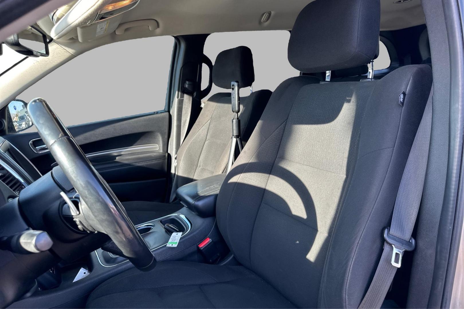 2015 Gold Dodge Durango SXT RWD (1C4RDHAG4FC) with an 3.6L V6 DOHC 24V engine, 8-Speed Automatic transmission, located at 7755 State Street, Midvale, UT, 84047, (801) 753-9063, 40.610329, -111.890656 - Photo#14