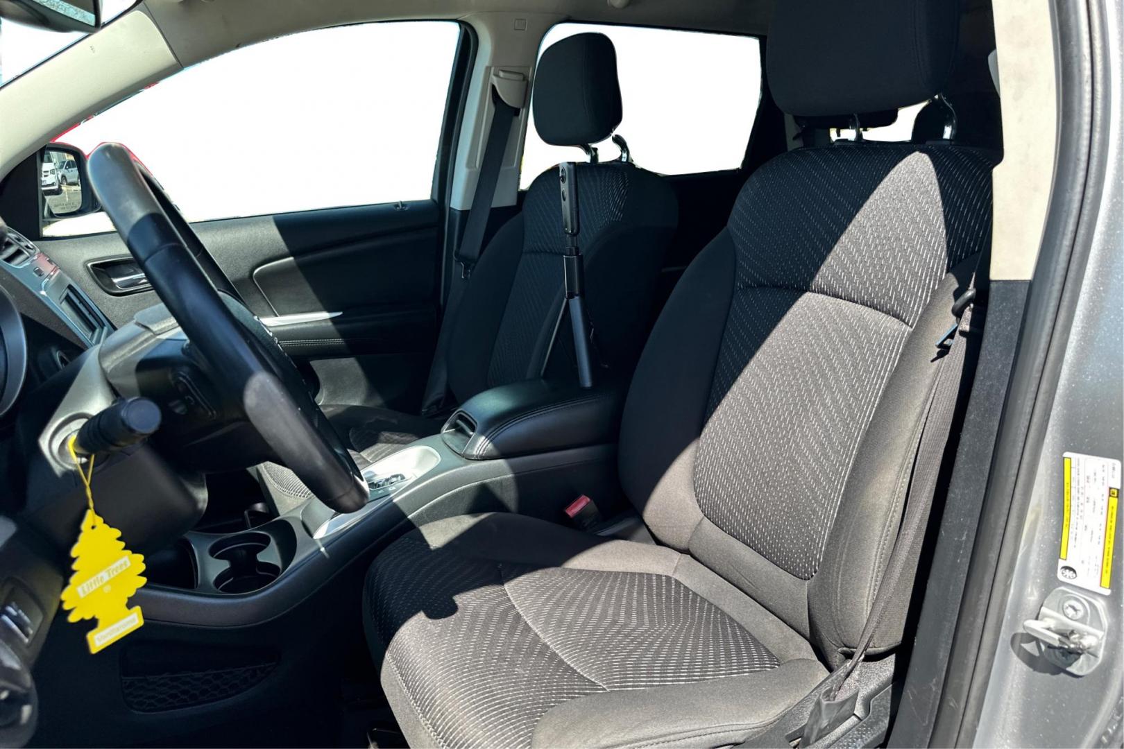 2015 Silver Dodge Journey SE (3C4PDCAB4FT) with an 2.4L L4 DOHC 16V engine, 4-Speed Automatic transmission, located at 7755 State Street, Midvale, UT, 84047, (801) 753-9063, 40.610329, -111.890656 - Photo#14