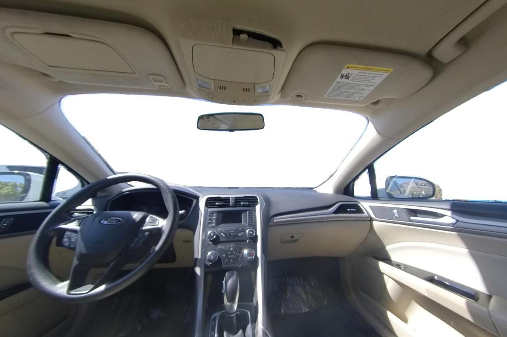 2015 White Ford Fusion SE (3FA6P0H71FR) with an 2.5L L4 DOHC 16V engine, Auto, 6-Spd w/SelShft transmission, located at 7755 State Street, Midvale, UT, 84047, (801) 753-9063, 40.610329, -111.890656 - Photo#14