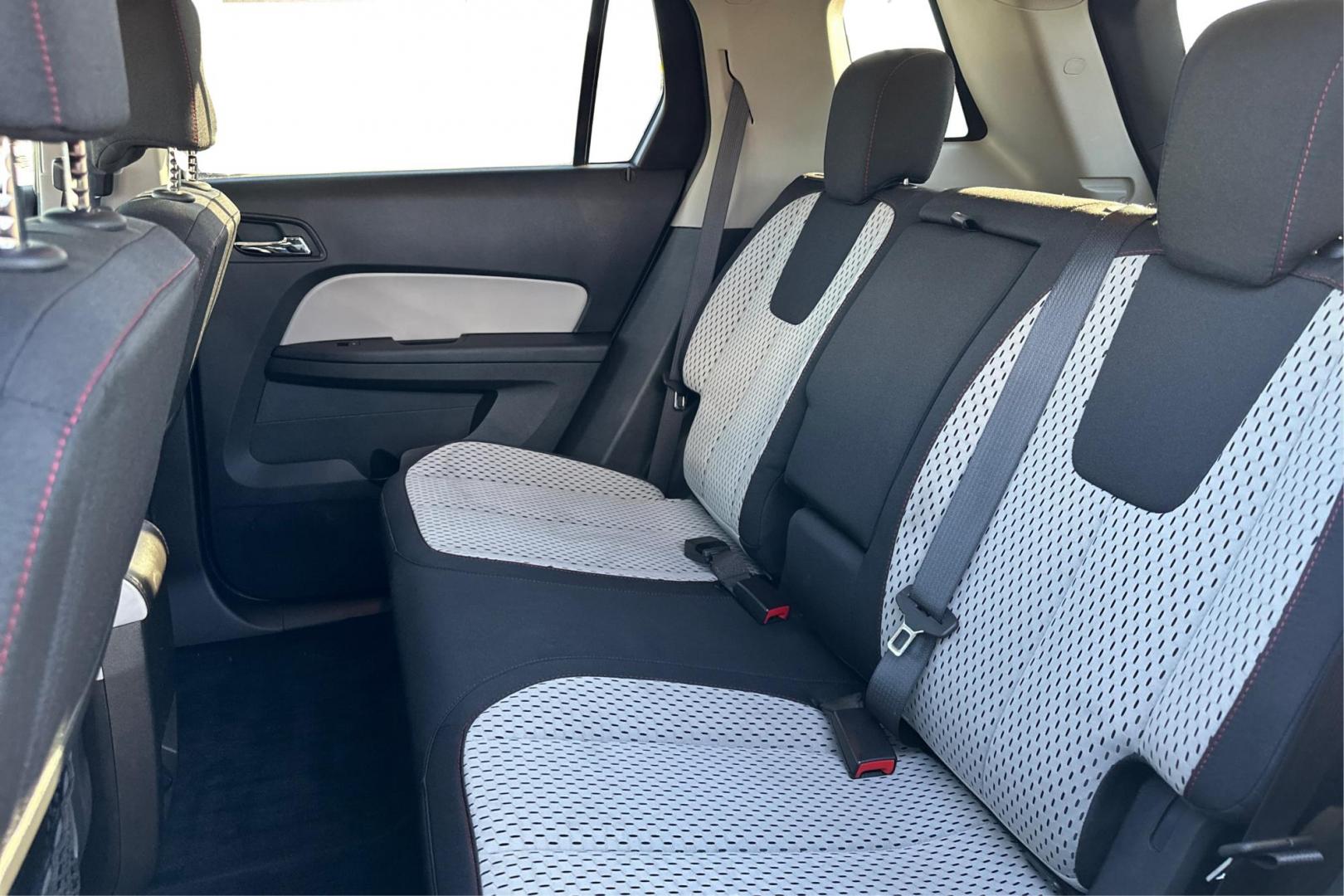 2015 Silver GMC Terrain SLE1 FWD (2GKALMEKXF6) with an 2.4L L4 DOHC 16V FFV engine, 6-Speed Automatic transmission, located at 7755 State Street, Midvale, UT, 84047, (801) 753-9063, 40.610329, -111.890656 - Photo#15