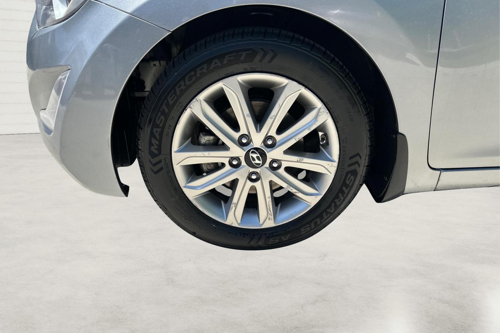 2015 Gray Hyundai Elantra Limited (KMHDH4AE7FU) with an 1.8L L4 DOHC 16V engine, 6-Speed Automatic transmission, located at 767 S State Road, Pleasant Grove, UT, 84062, (801) 785-1058, 40.354839, -111.736687 - Photo#12