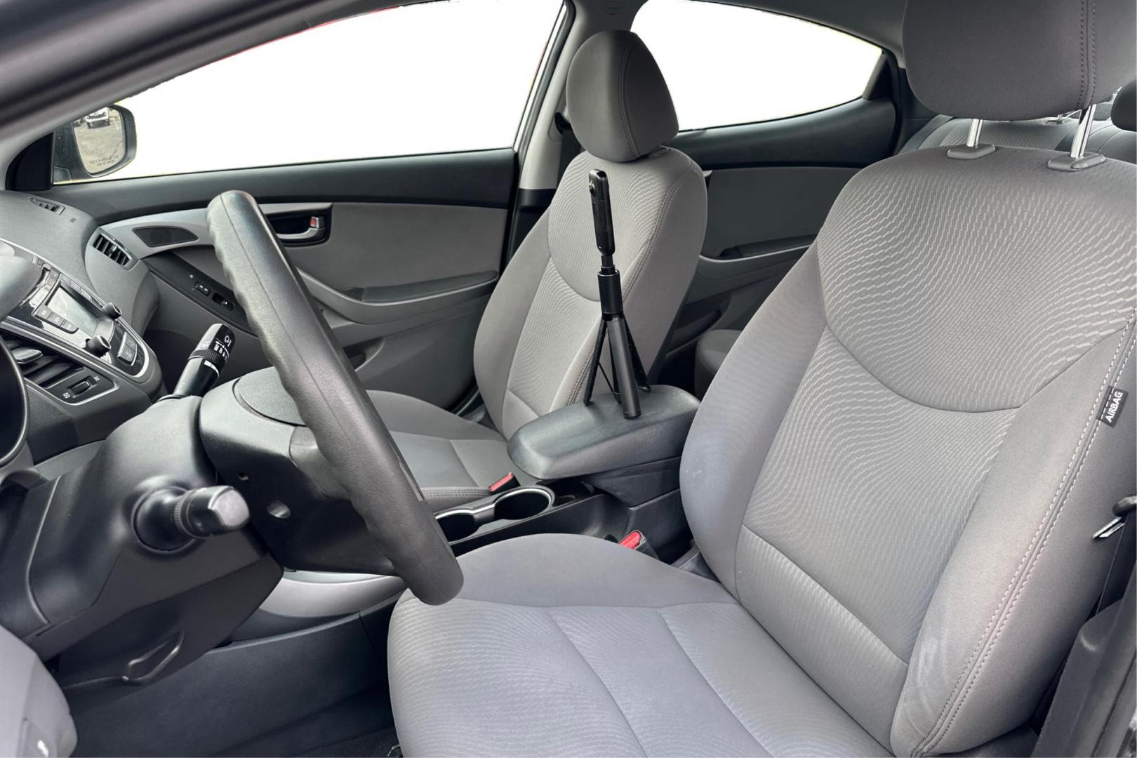 2015 Silver Hyundai Elantra Limited (5NPDH4AE9FH) with an 1.8L L4 DOHC 16V engine, 6-Speed Automatic transmission, located at 7755 State Street, Midvale, UT, 84047, (801) 753-9063, 40.610329, -111.890656 - Photo#14
