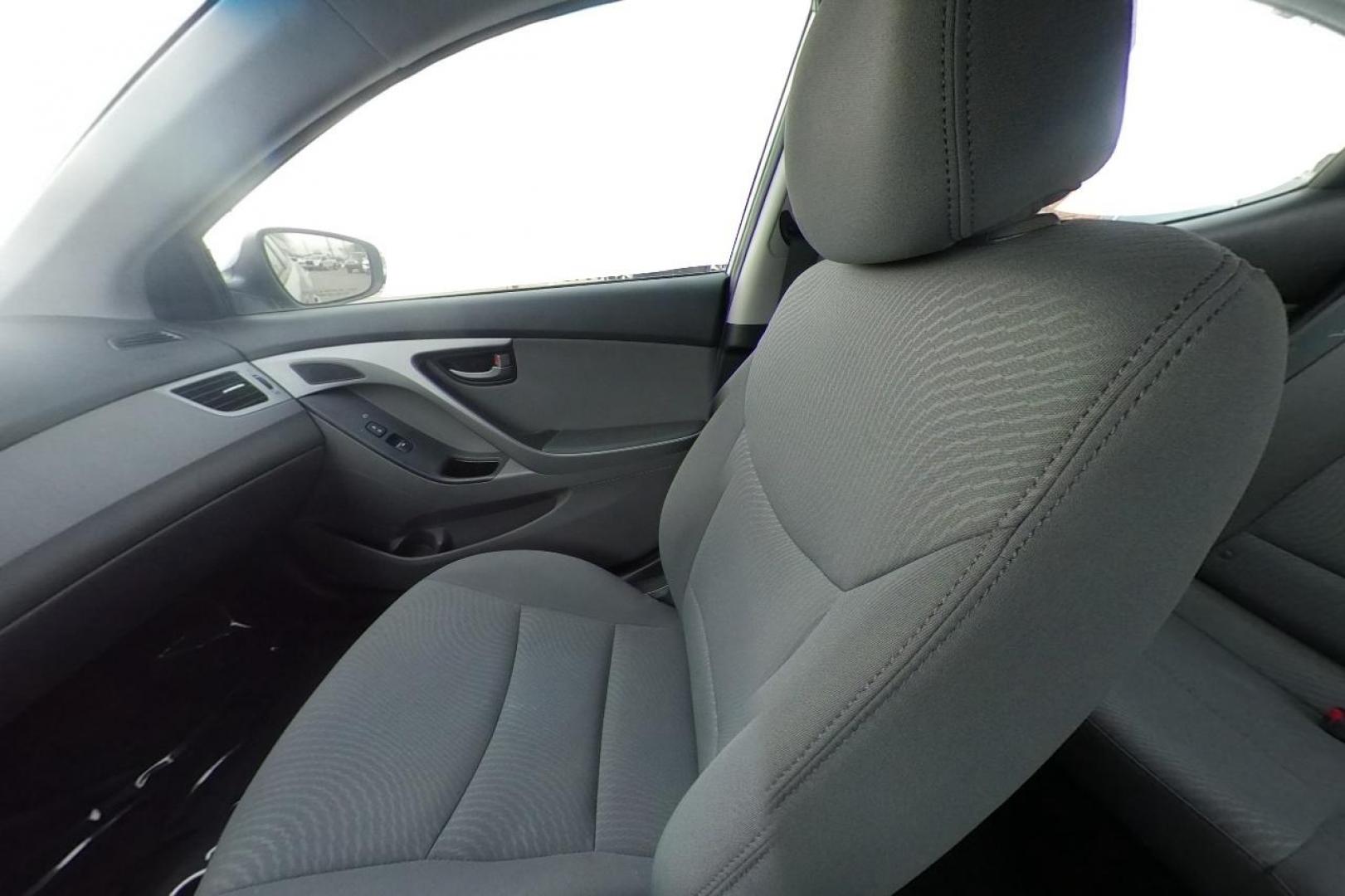 2015 Silver Hyundai Elantra Limited (5NPDH4AE9FH) with an 1.8L L4 DOHC 16V engine, 6-Speed Automatic transmission, located at 7755 State Street, Midvale, UT, 84047, (801) 753-9063, 40.610329, -111.890656 - Photo#17
